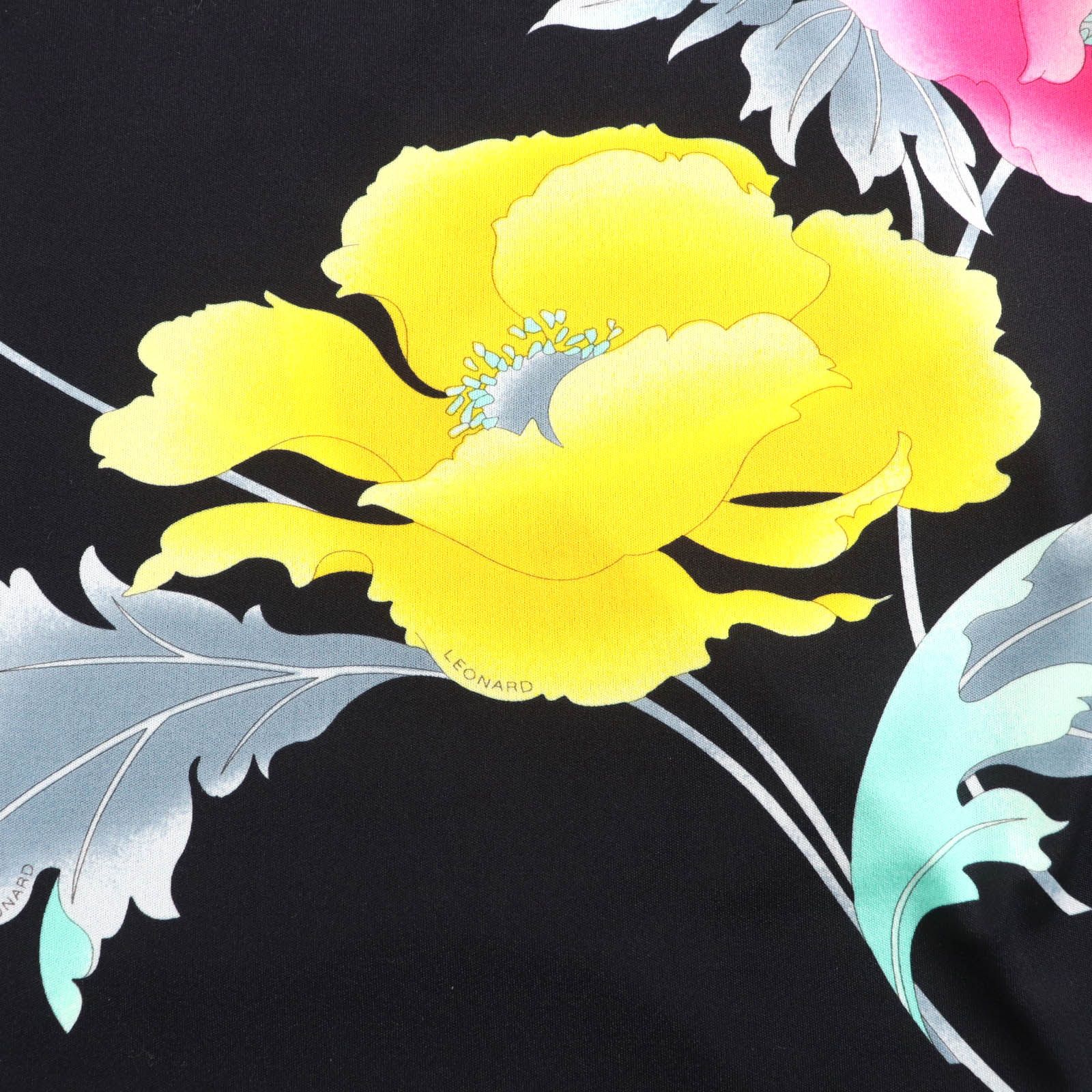 極美品☆LEONARD レオナール 花柄 半袖 トップス カットソー ダーク