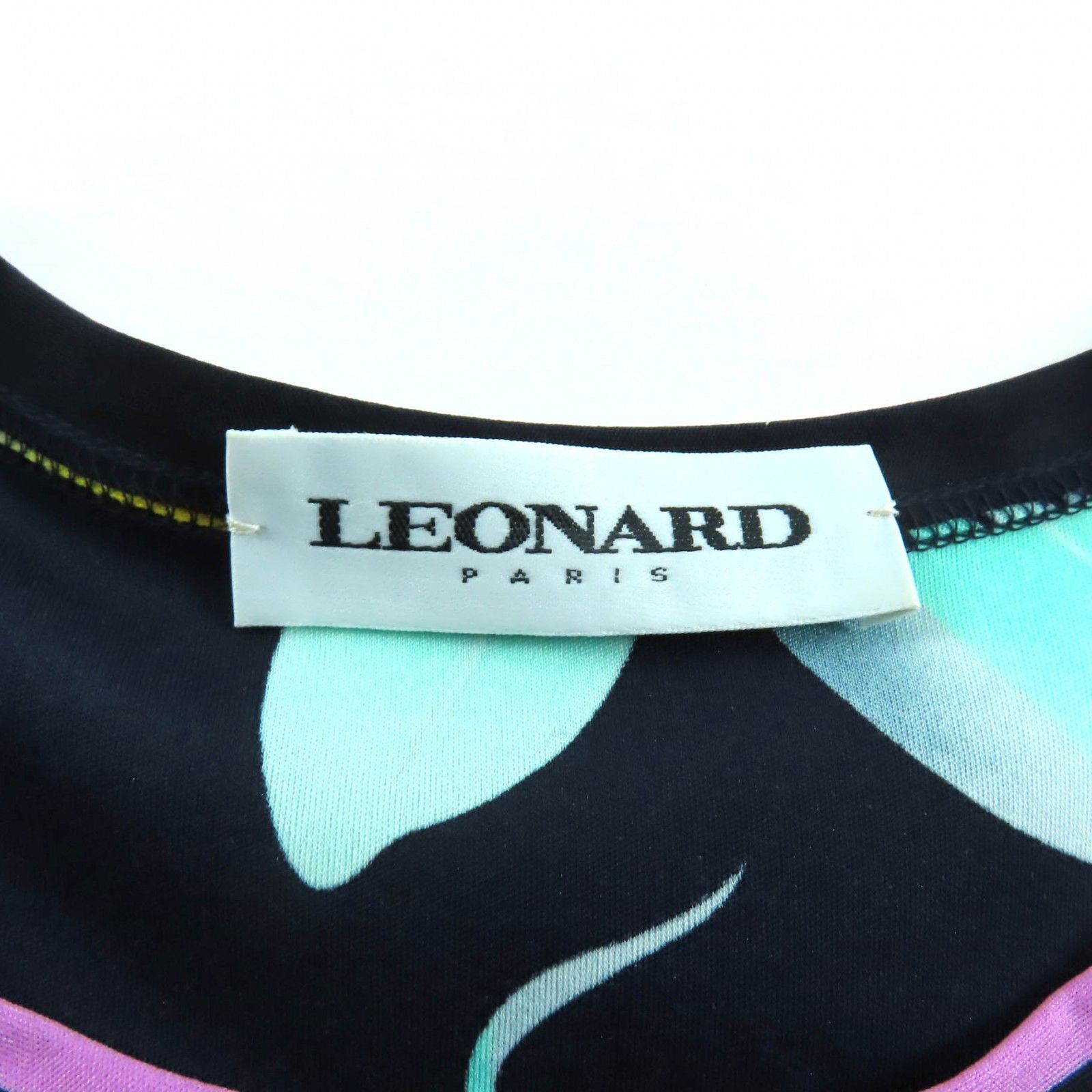 極美品☆LEONARD レオナール 花柄 半袖 トップス カットソー ダーク