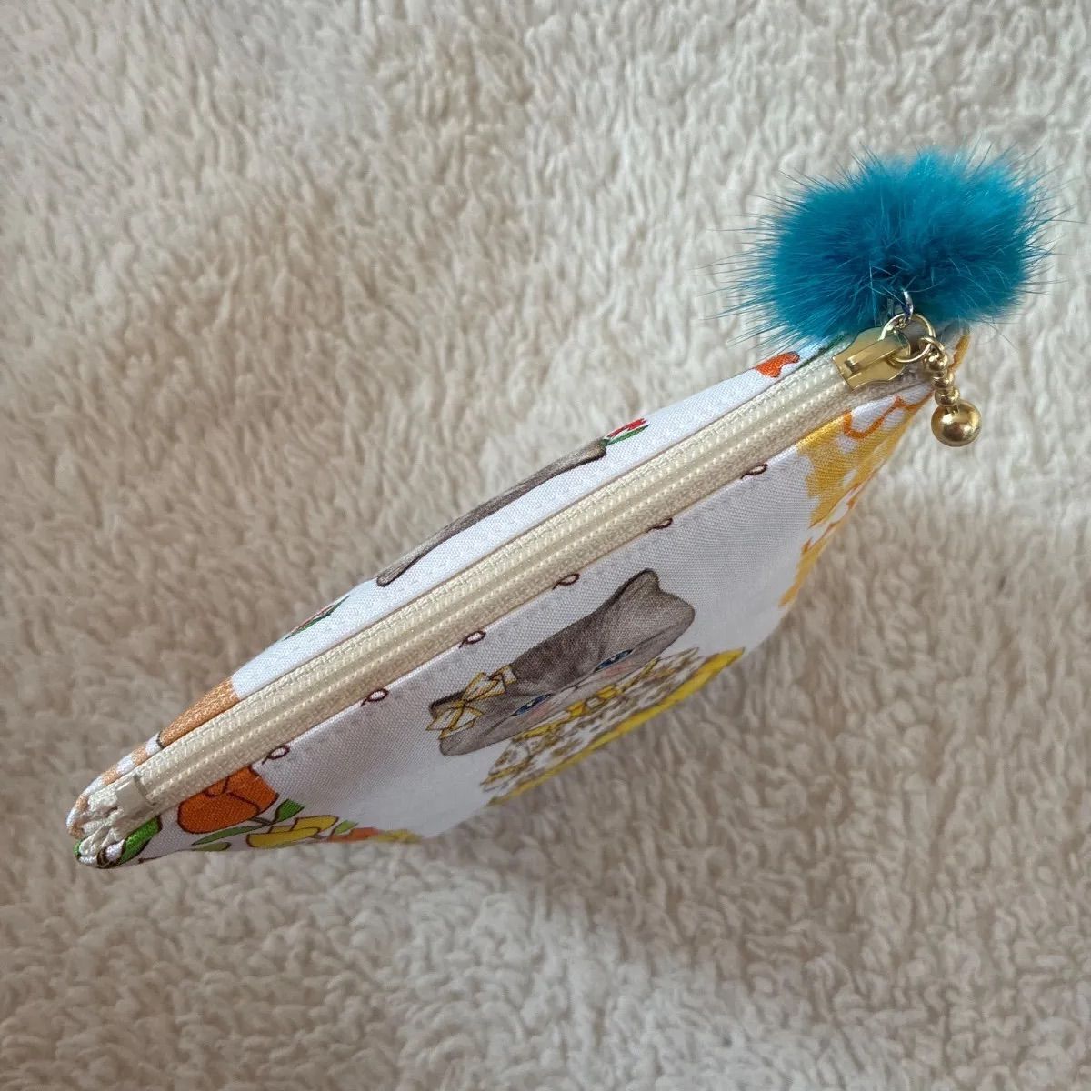 コヤンイサムチョン ファスナーポーチ ☆コヤンイサムチョン ファー