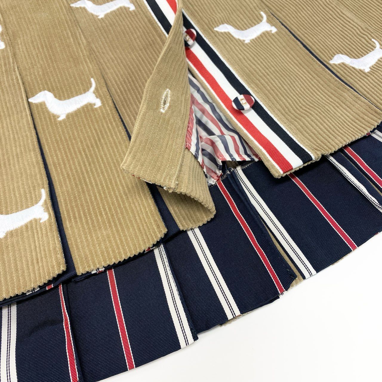 27L1 【新品未使用】THOM BROWNE トムブラウン トリコロールテープ DOG