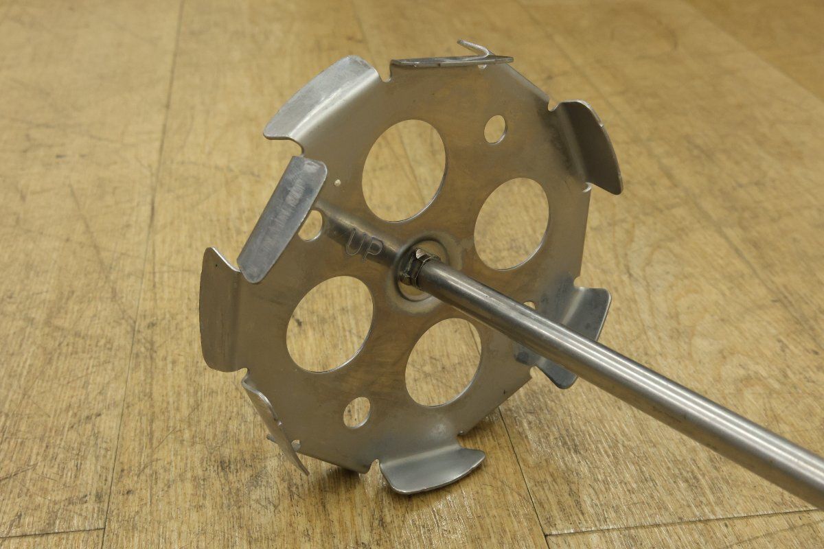  マキタ makita UT 1305 カクハン機 100 V 工具 配送不可 併 D 撹拌機 ミキサー 電動工具 エア工具