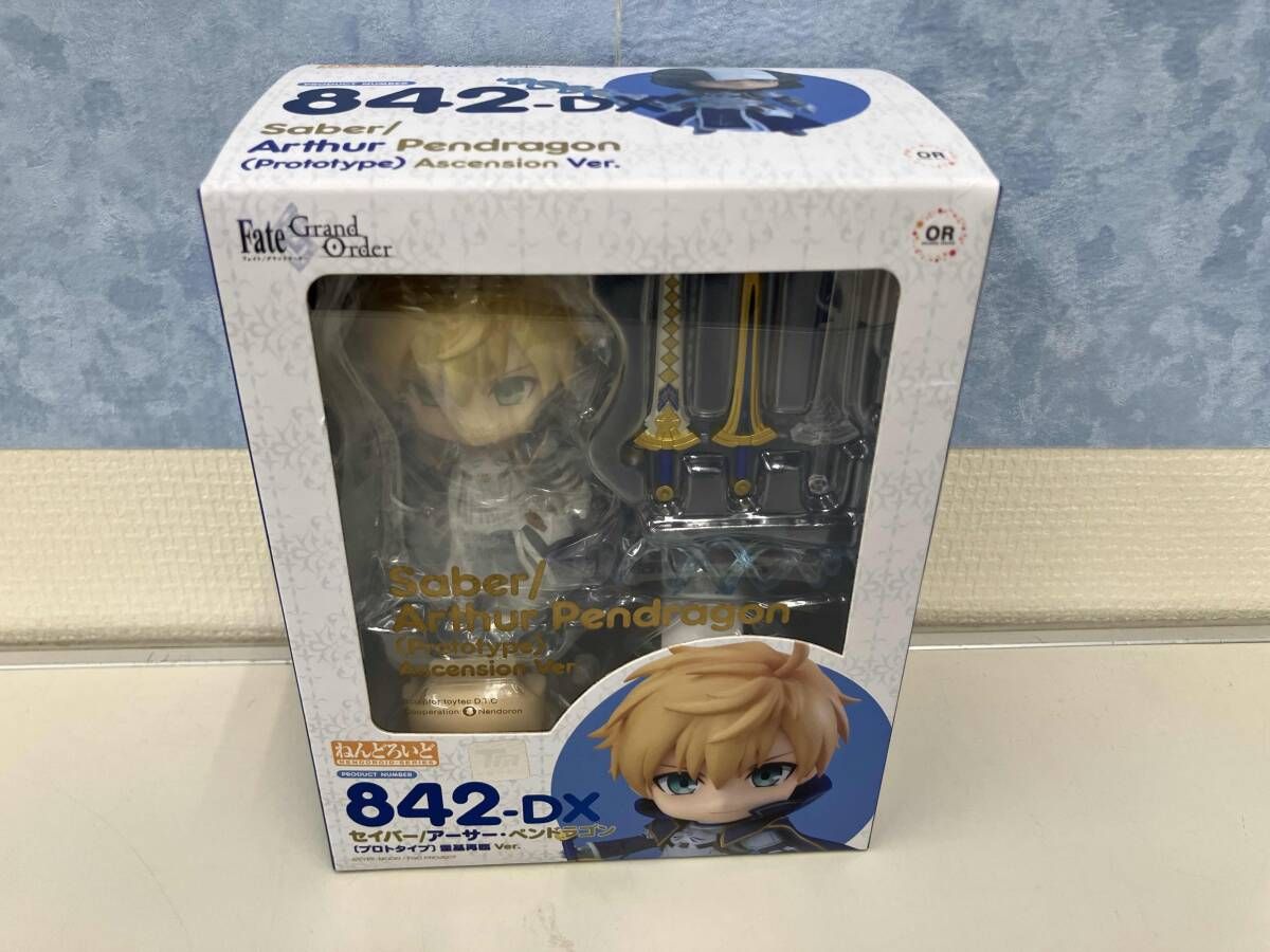 未開封品 ねんどろいど 842-DX Fate/Grand Order セイバｰ/アｰサｰ・ペン