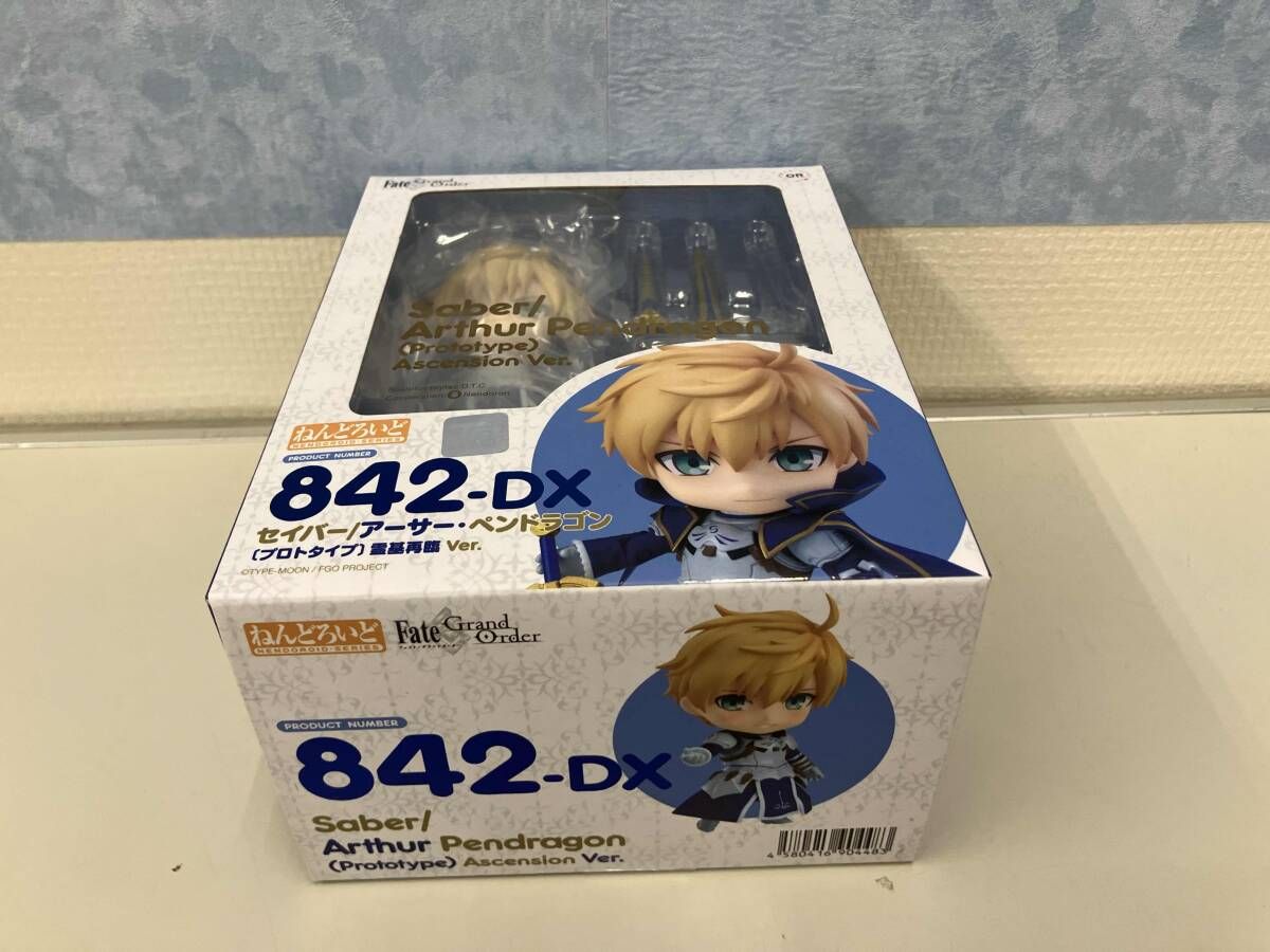未開封品 ねんどろいど 842-DX Fate/Grand Order セイバｰ/アｰサｰ・ペン