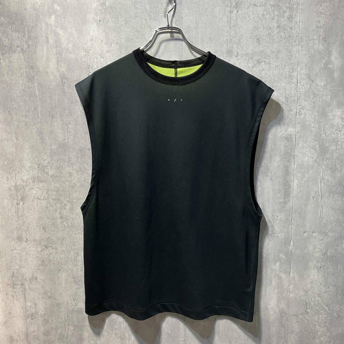 ロゴノースリーブトップス S 111114 サイズF ブラック