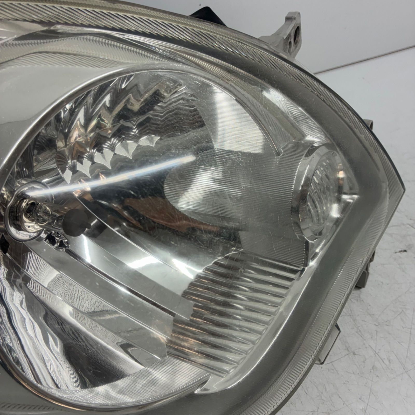 良品【コーティング済】ダイハツ L275S L285S L275V L285V ミラ ヘッド