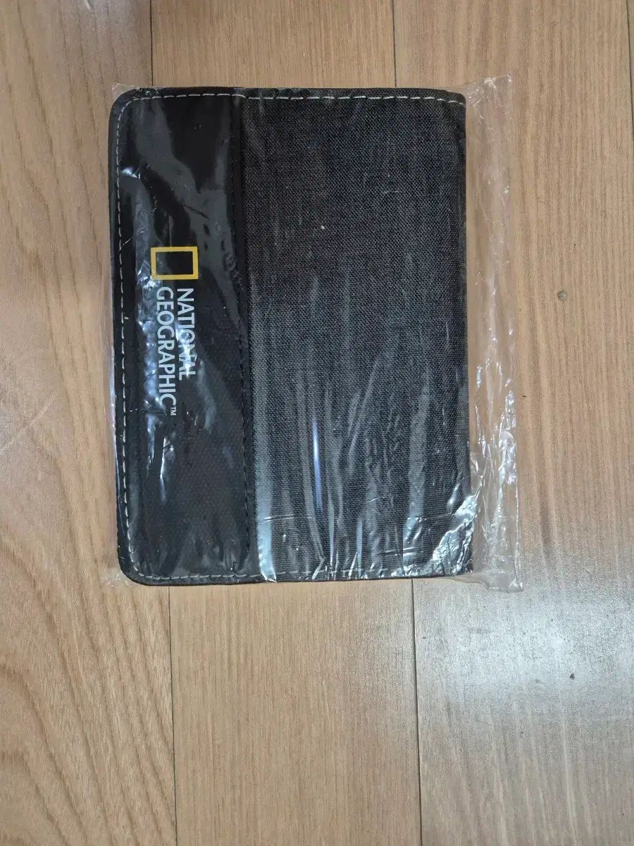  ナショナルジオグラフィック パスポートケース その他 バッグ