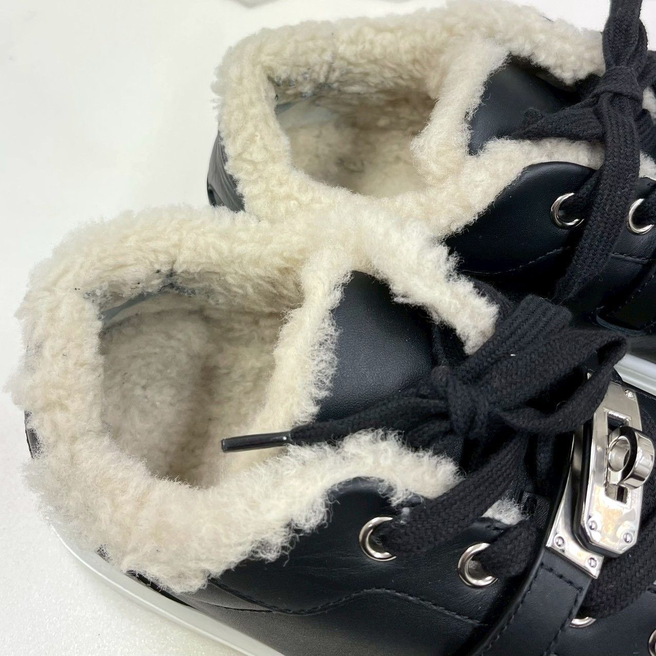 エルメス デイ ファー付き スニーカー 黒 サイズ23.5cm 美品☆ - メルカリ