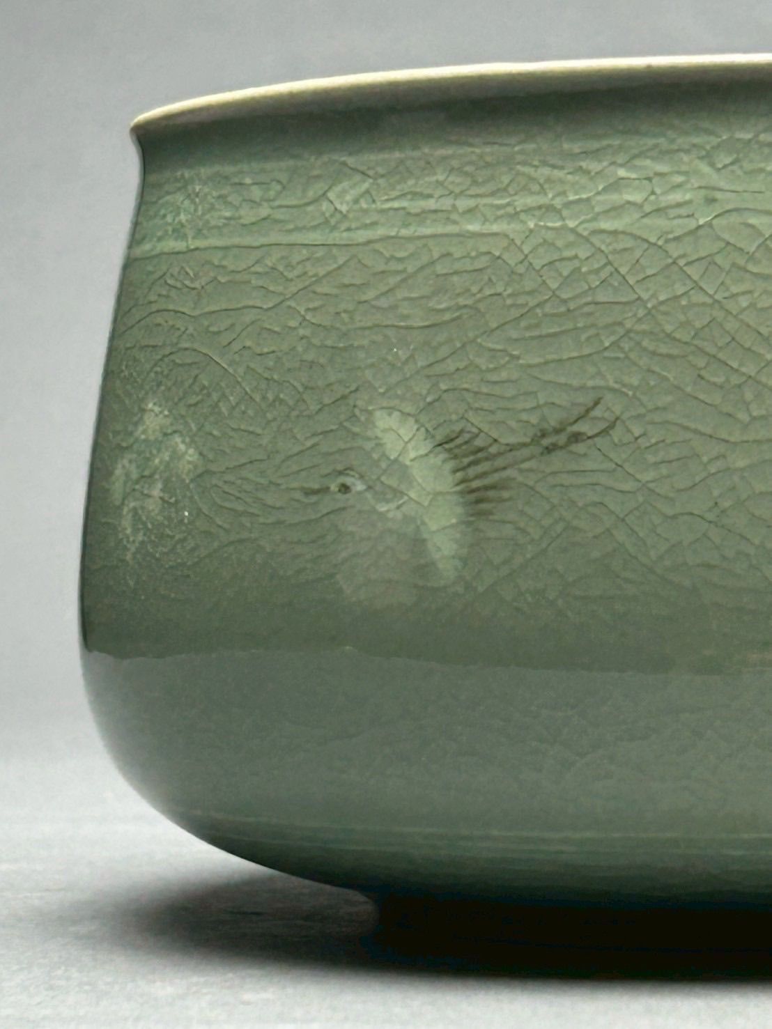 幽玄】韓国人間国宝 柳海剛 高麗 青磁象嵌雲鶴文 茶器 茶碗 - メルカリ