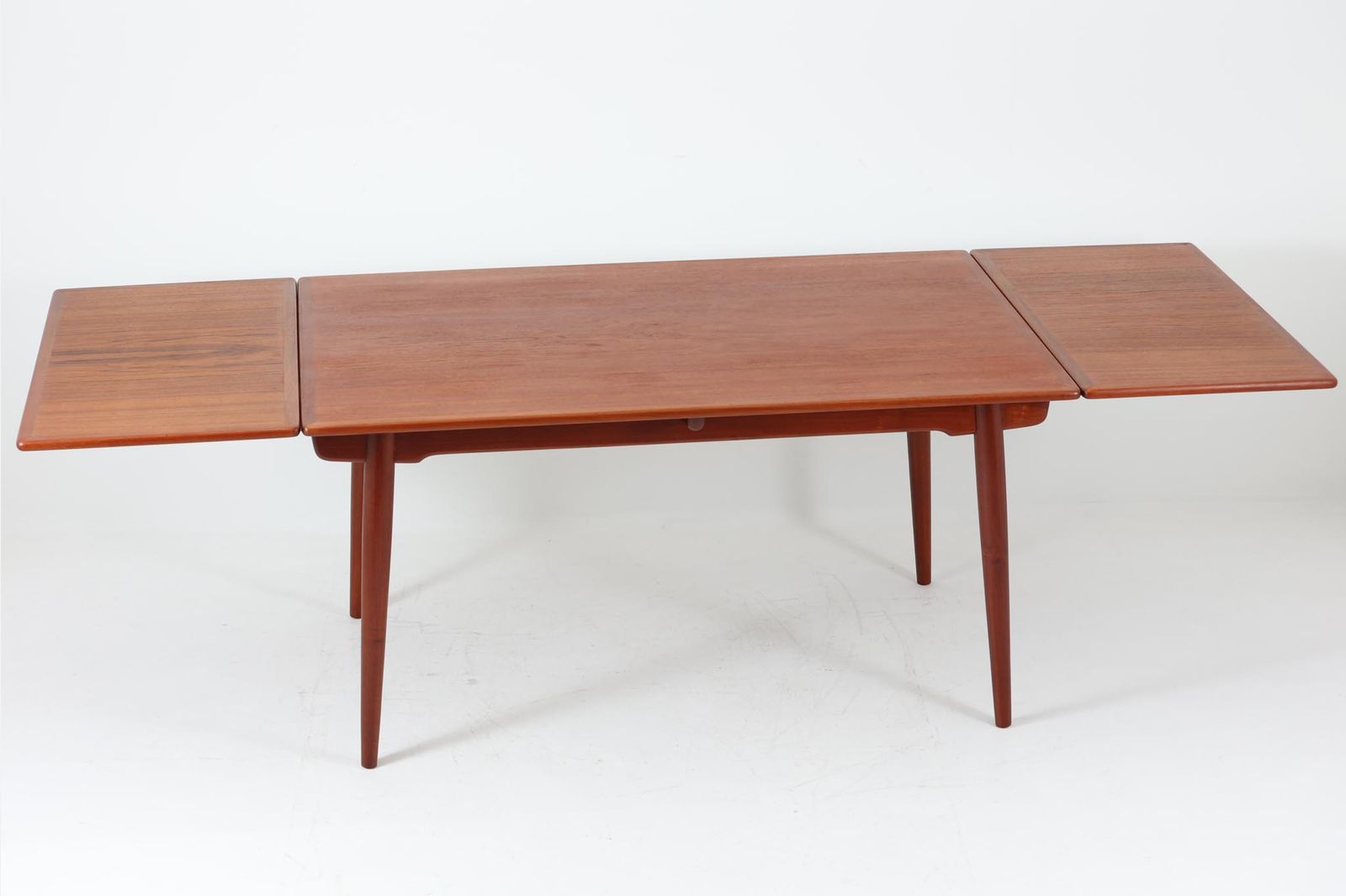 Hans J.Wegner(ハンス・J・ウェグナー) AT312 ダイニングテーブル