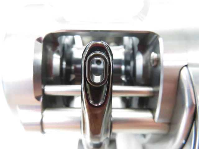 シマノ 20カルカッタコンクエスト DC 101 HG 01-