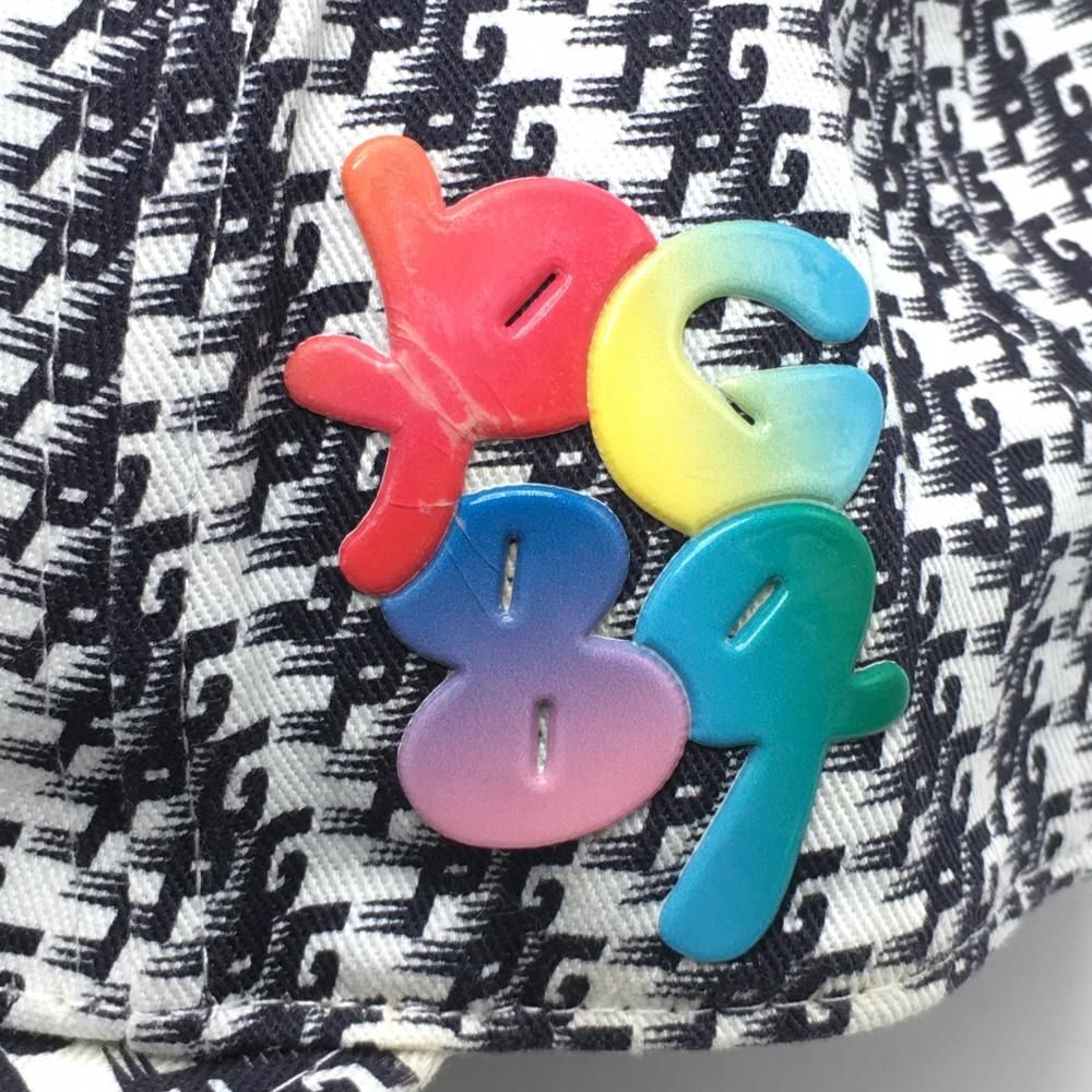 パーリーゲイツ キャップ 白×ダークネイビー ロゴ総柄 FR ゴルフウェア