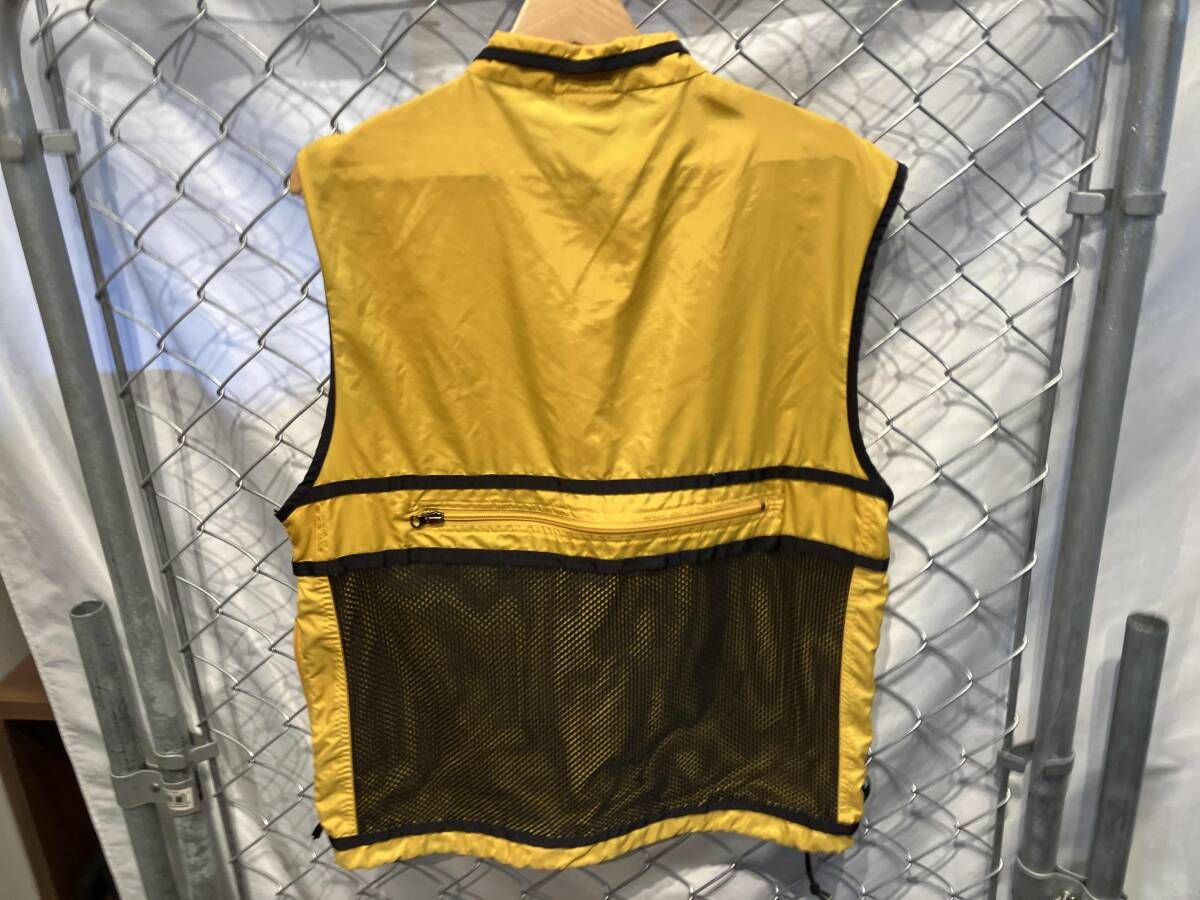 ナイロンベスト