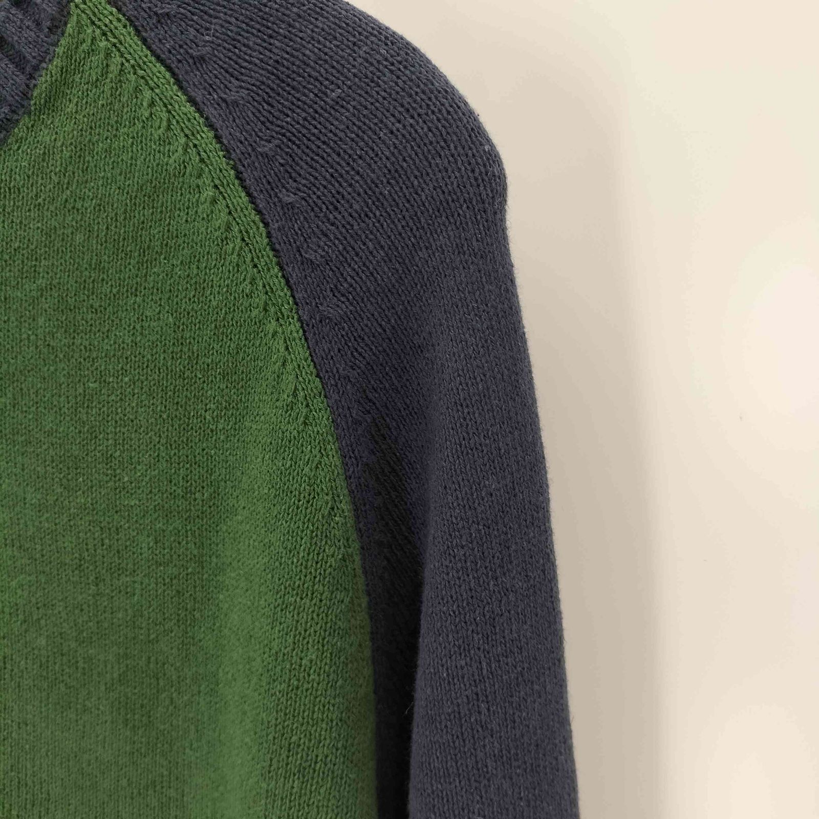 Stussy(ステューシー) COLORBLOCKED RAGLAN CREW メンズ JPN：S 【中古】【ブランド古着バズストア】 ステューシー Stussy COLORBLOCKED RAGLAN CREW メンズ JPN：S - メルカリ