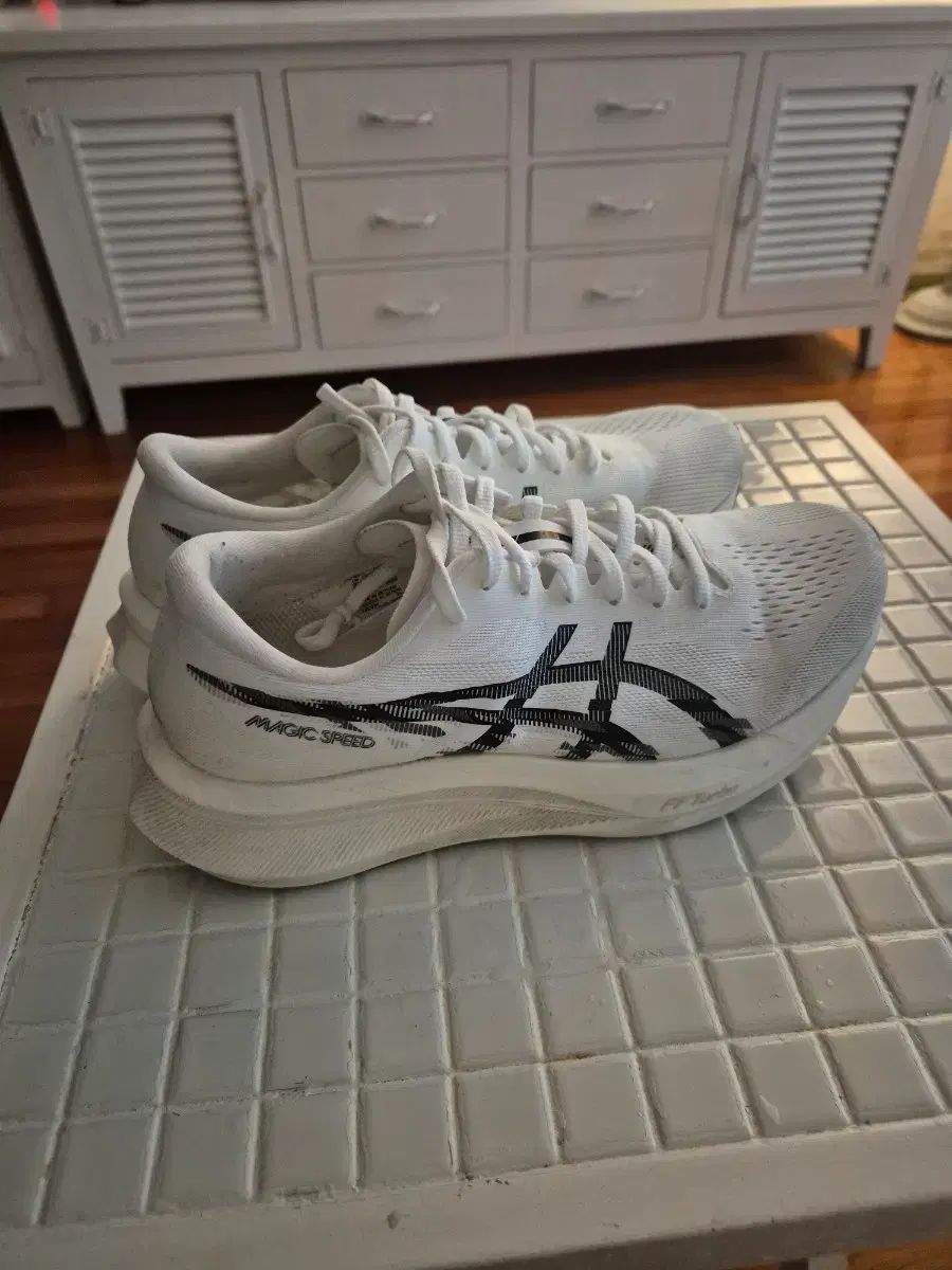 アシックス マジックスピード 265