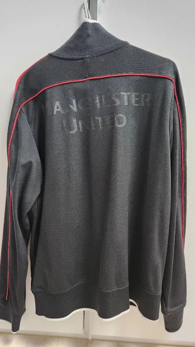 10-11 マンチェスター・ユナイテッド N98 トラックジャケット (黒