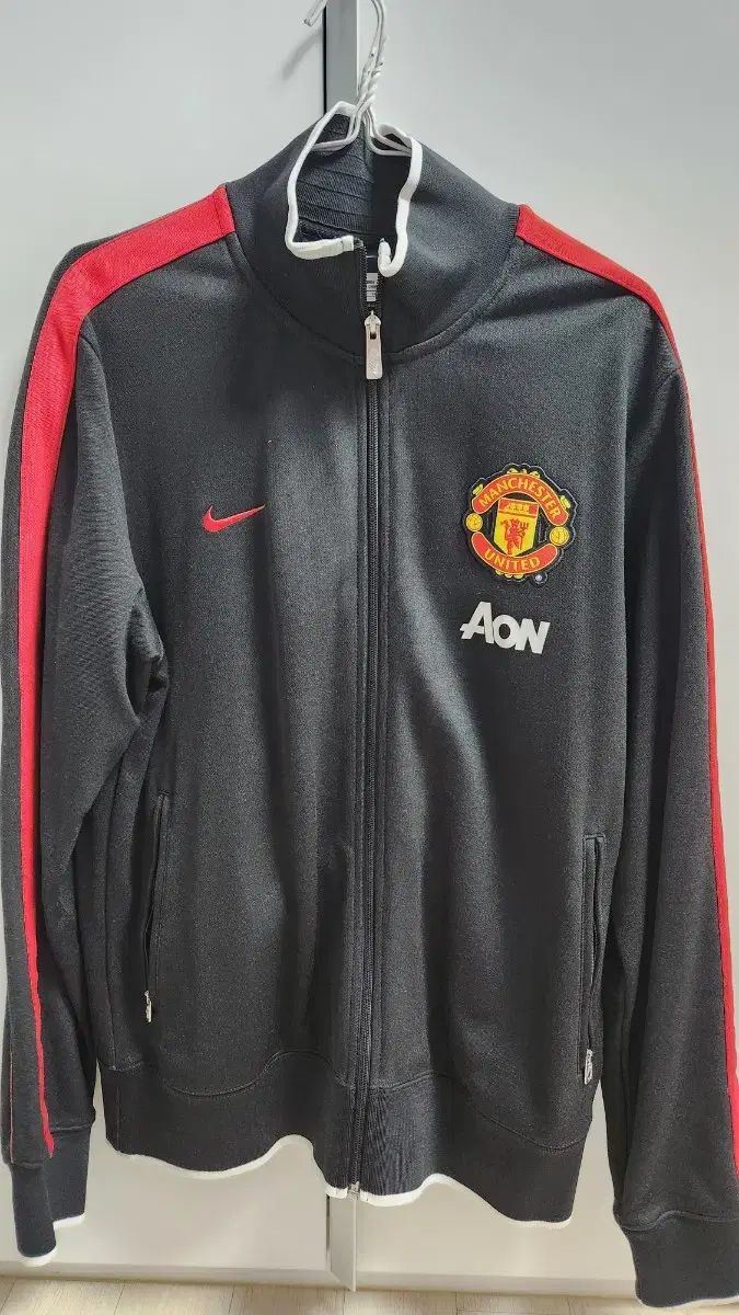 10-11 マンチェスター・ユナイテッド N98 トラックジャケット (黒