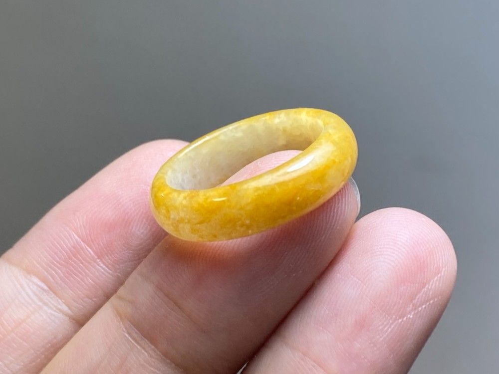 L15-63 氷糯種 黄翡翠 14.0号 ミャンマー産天然 A貨 本翡翠 くりぬき