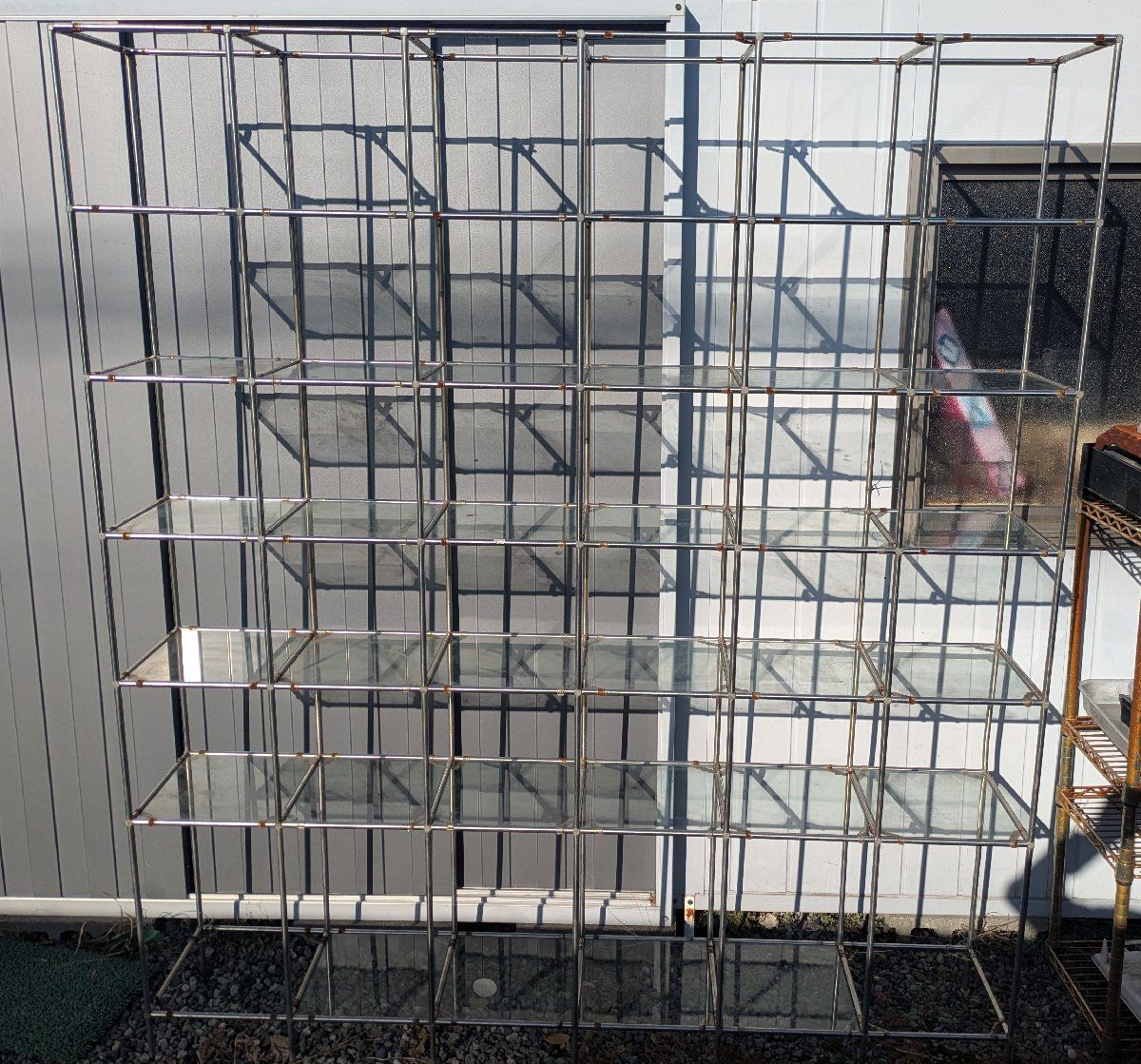 お庭のガーデンつくりやインテリアに 置台 外寸 ×高さ206㎝ できる方お願い致します