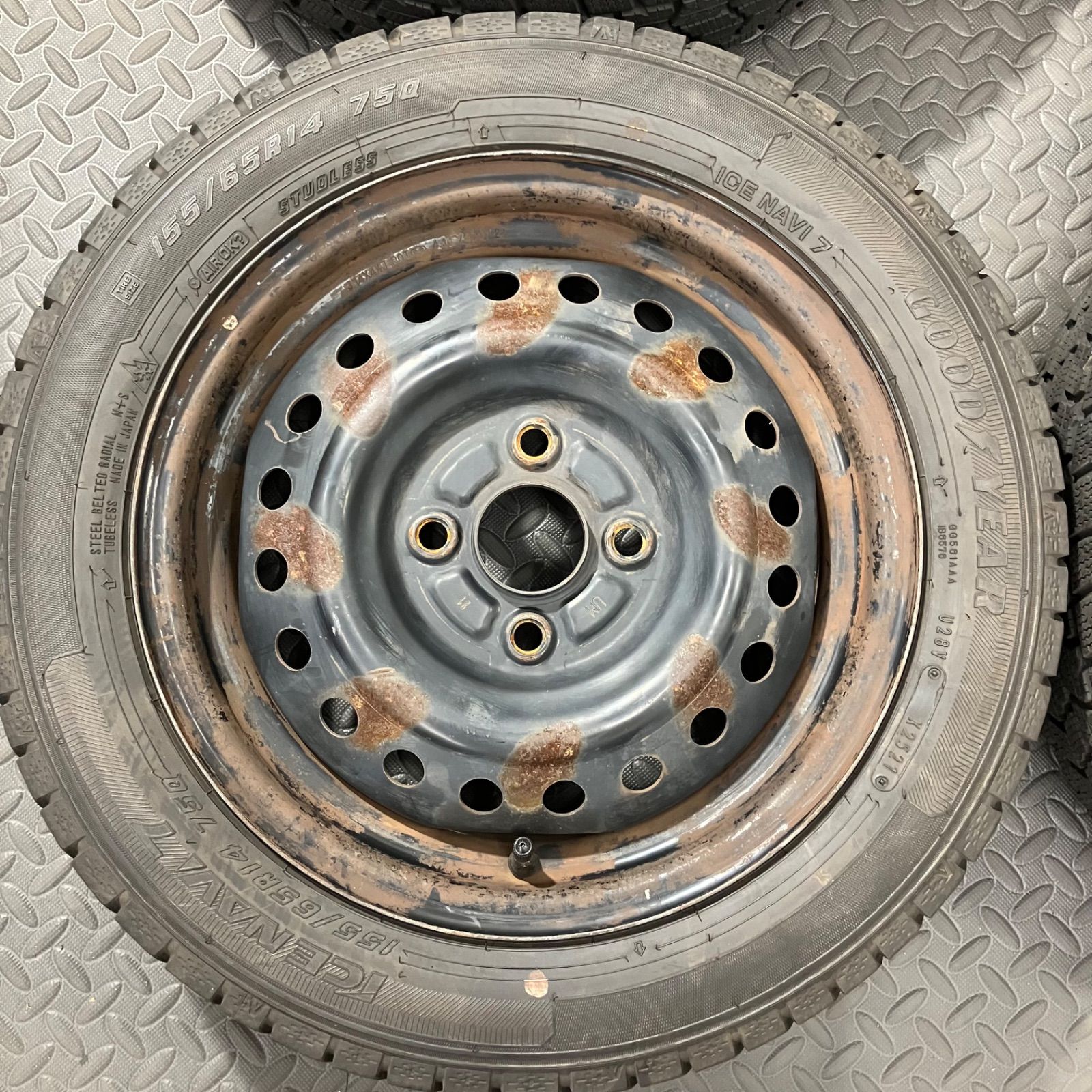 14 グッドイヤー