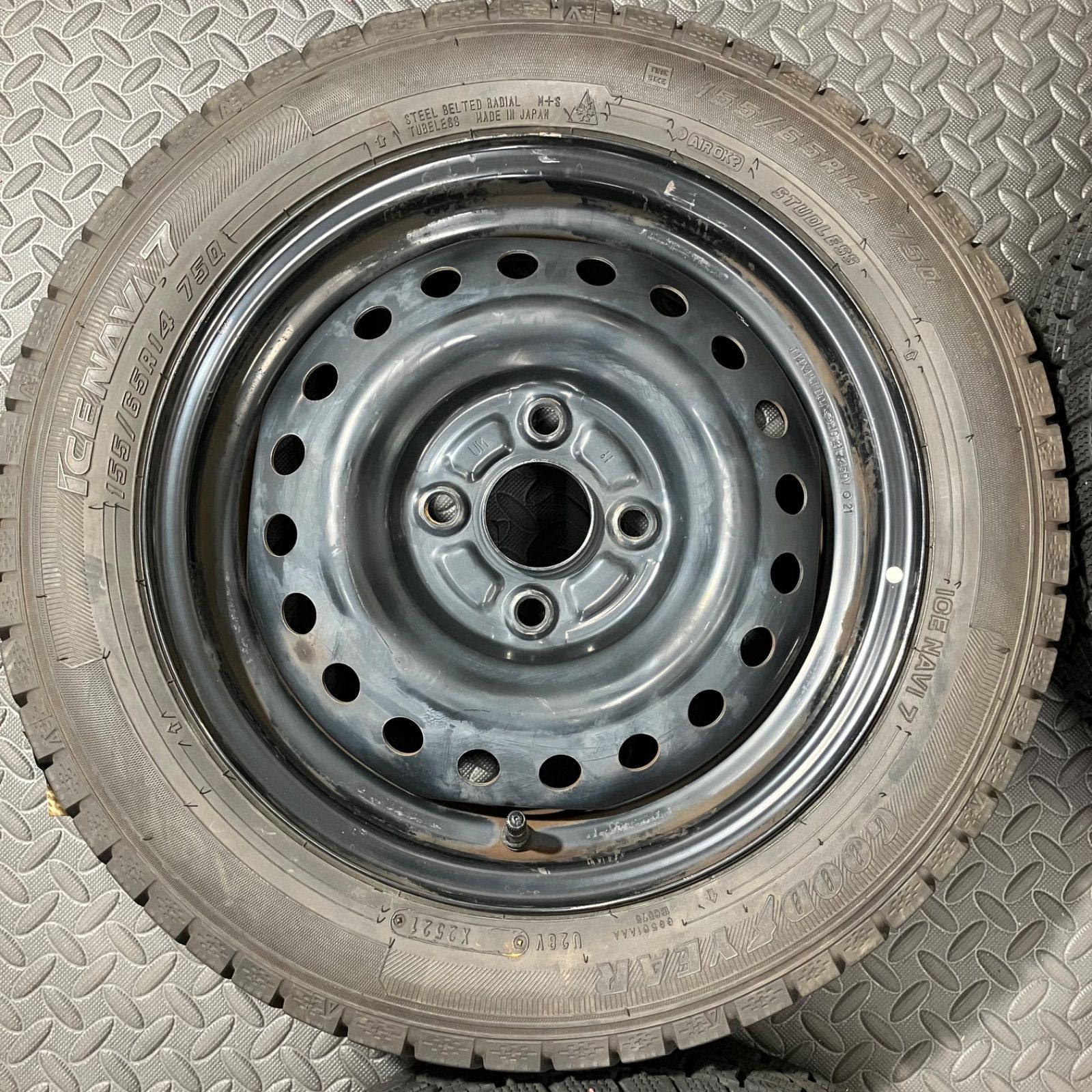 21年製 155 65 R 14 グッドイヤー アイスナビ7 ダイハツ タント ムーヴ ミラ コンテ スタッドレスタイヤ 冬タイヤ 1262 E