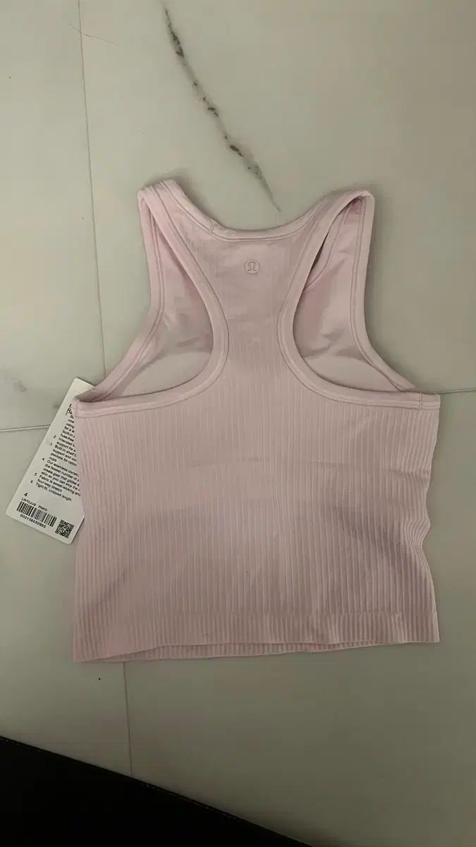 ルルレモン エブリー トゥ ストリート クロップド レーサーバック タンクトップ 4