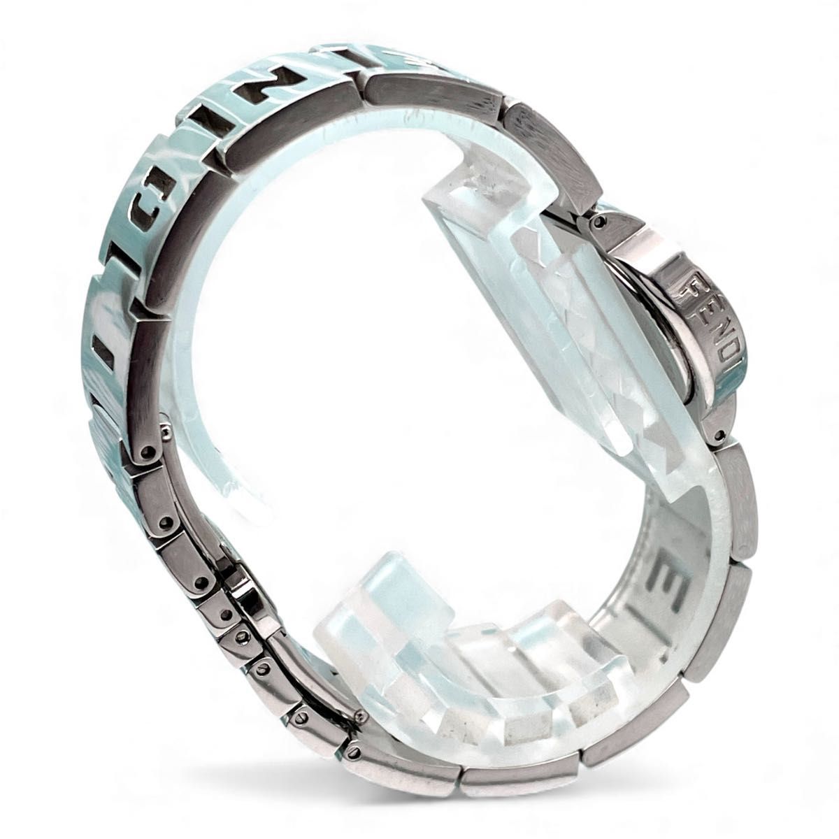 美品□稼働 FENDI フェンディ 3050L レディース腕時計 ピンク文字盤