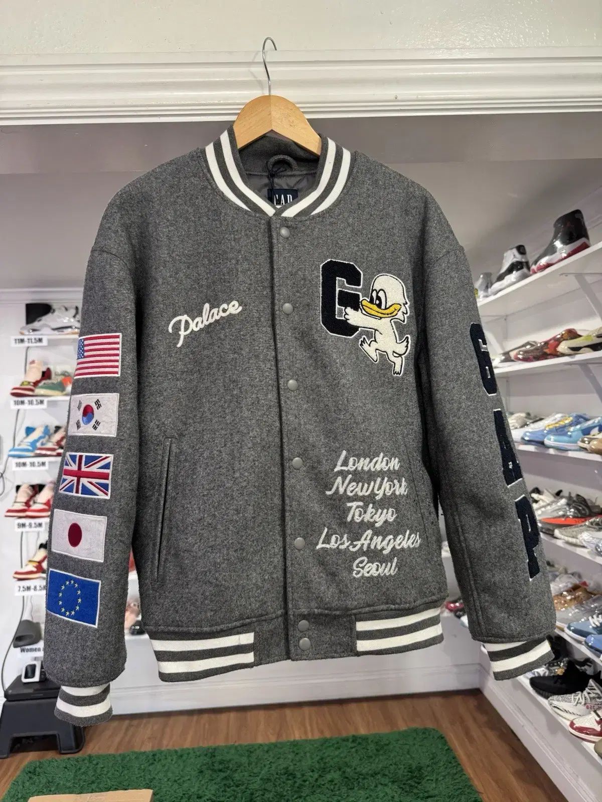 PALACE x GAP スタジャン グレー