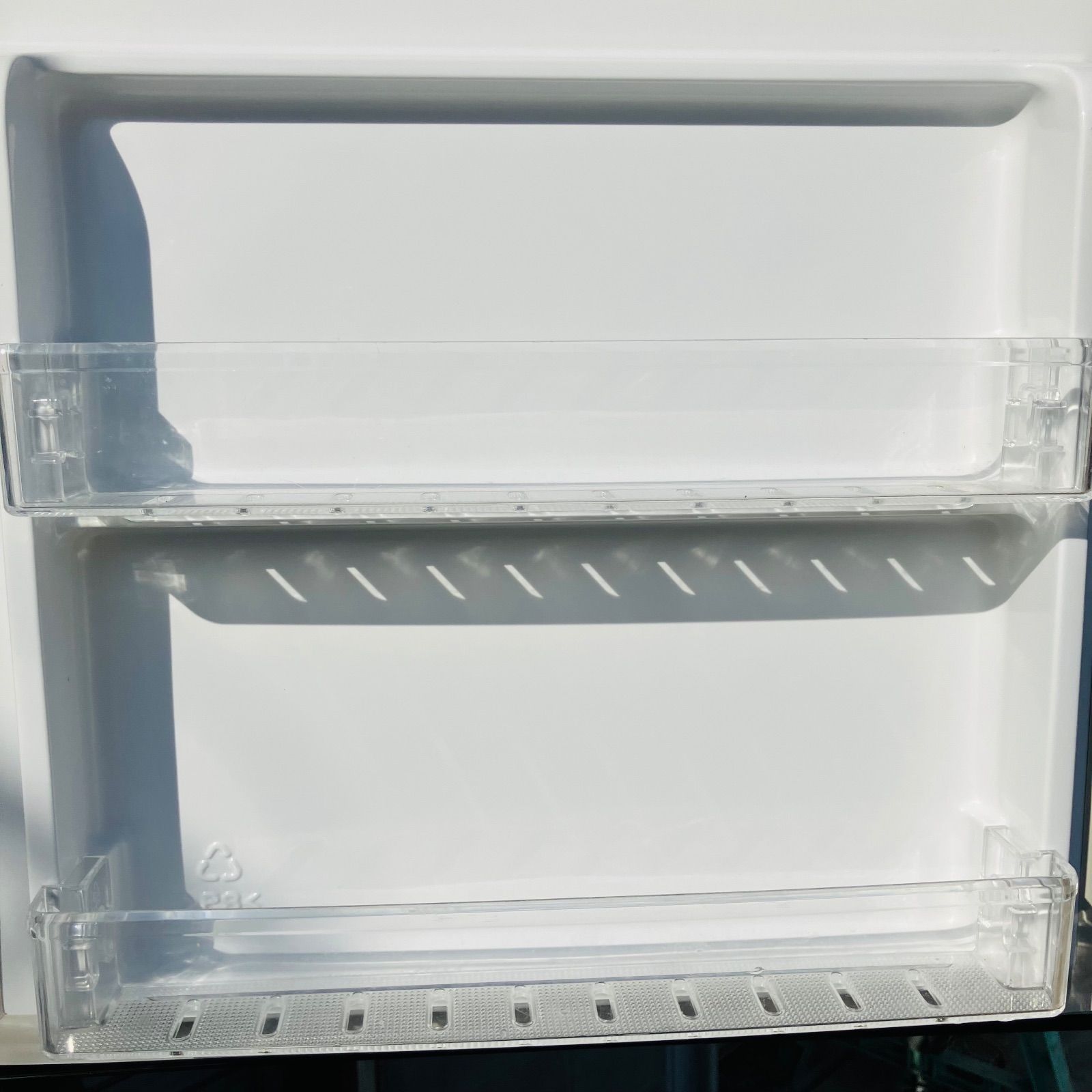 11r77. Hisense 227L 冷凍冷蔵庫 HR-B2301 2018年 HR-B2301 冷蔵庫 シルバー [227L /2ドア /右開きタイプ] 【お届け地域