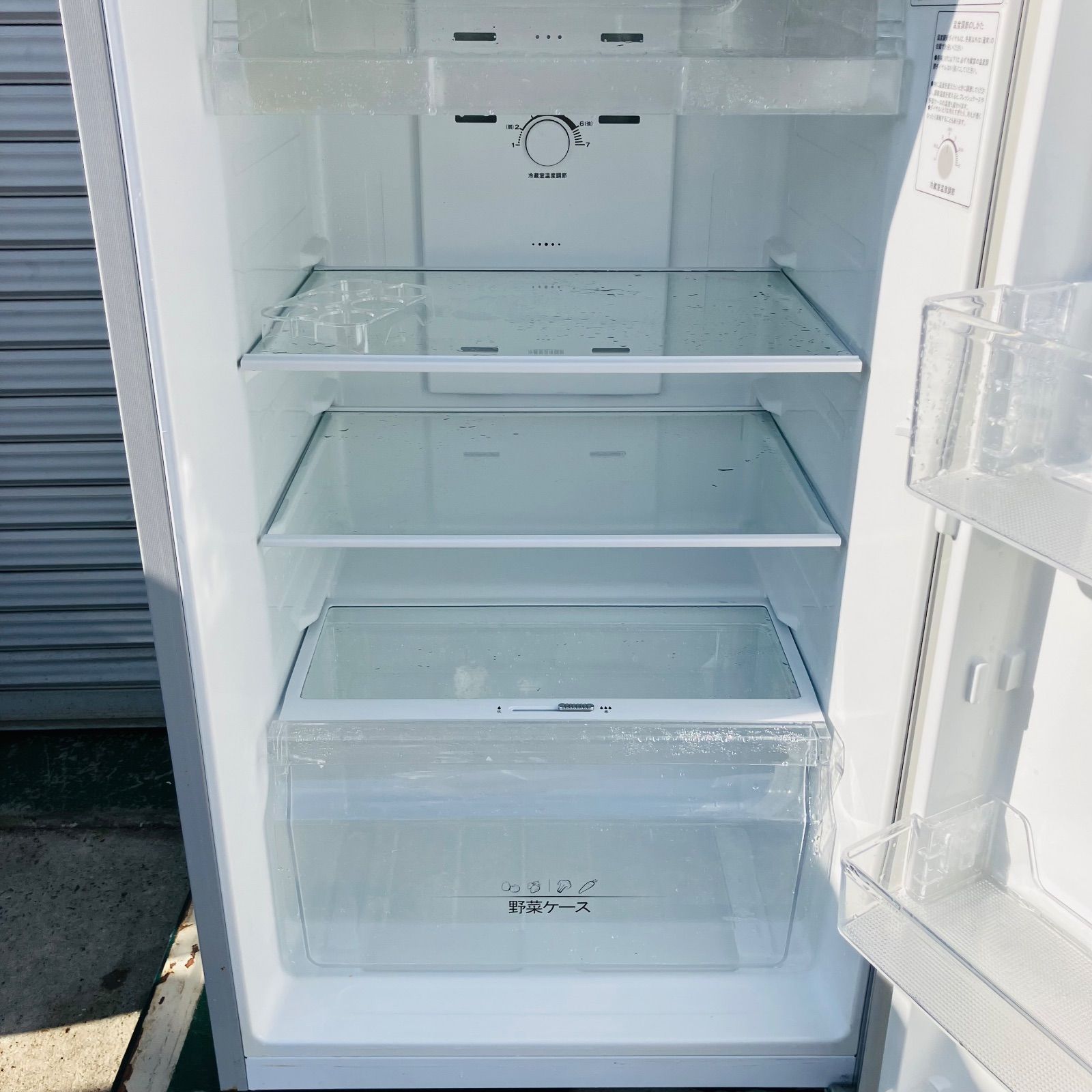 11r77 Hisense ハイセンス 227L 2ドア冷凍冷蔵庫 HR-B2301 2018年製