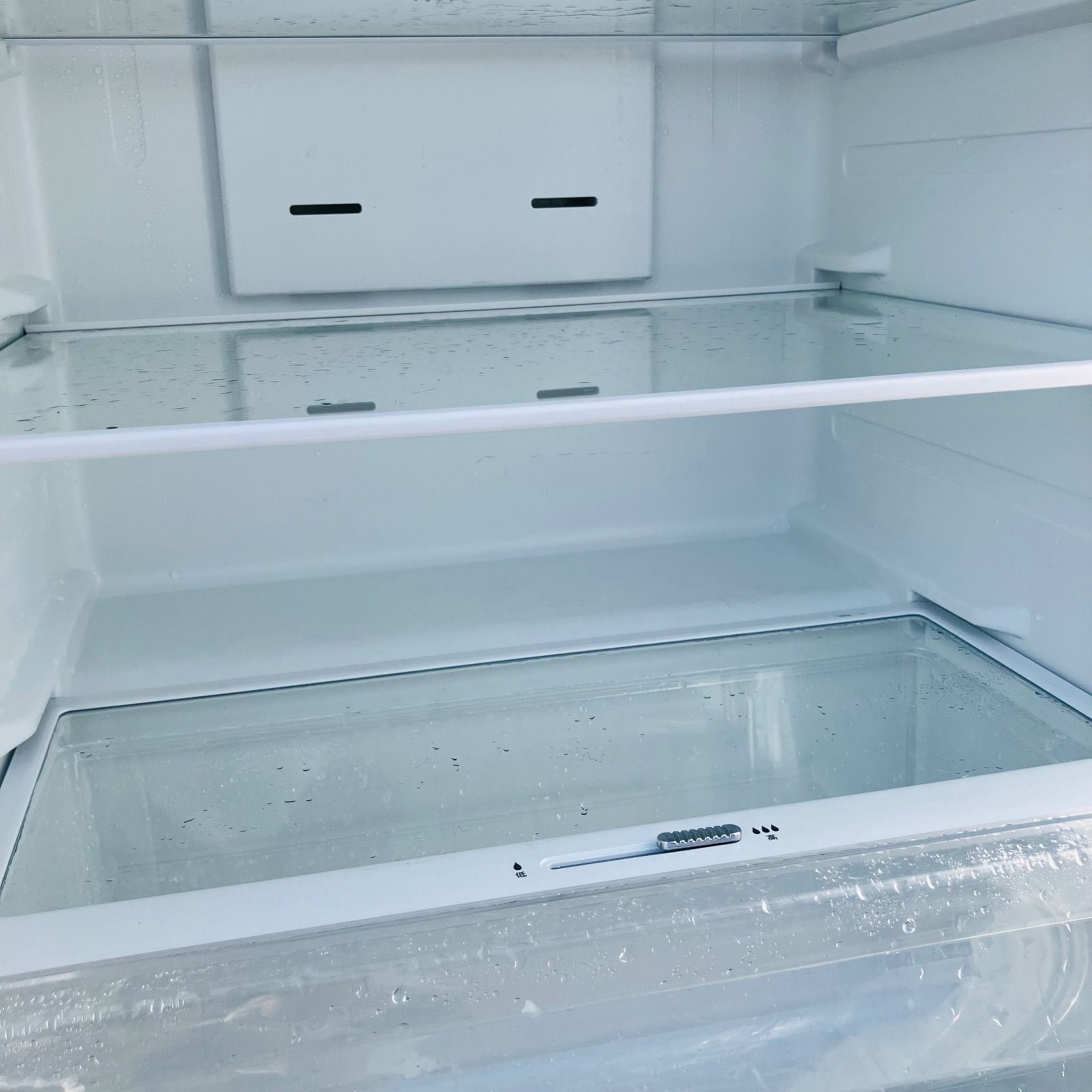 11r77 Hisense ハイセンス 227L 2ドア冷凍冷蔵庫 HR-B2301 2018年製