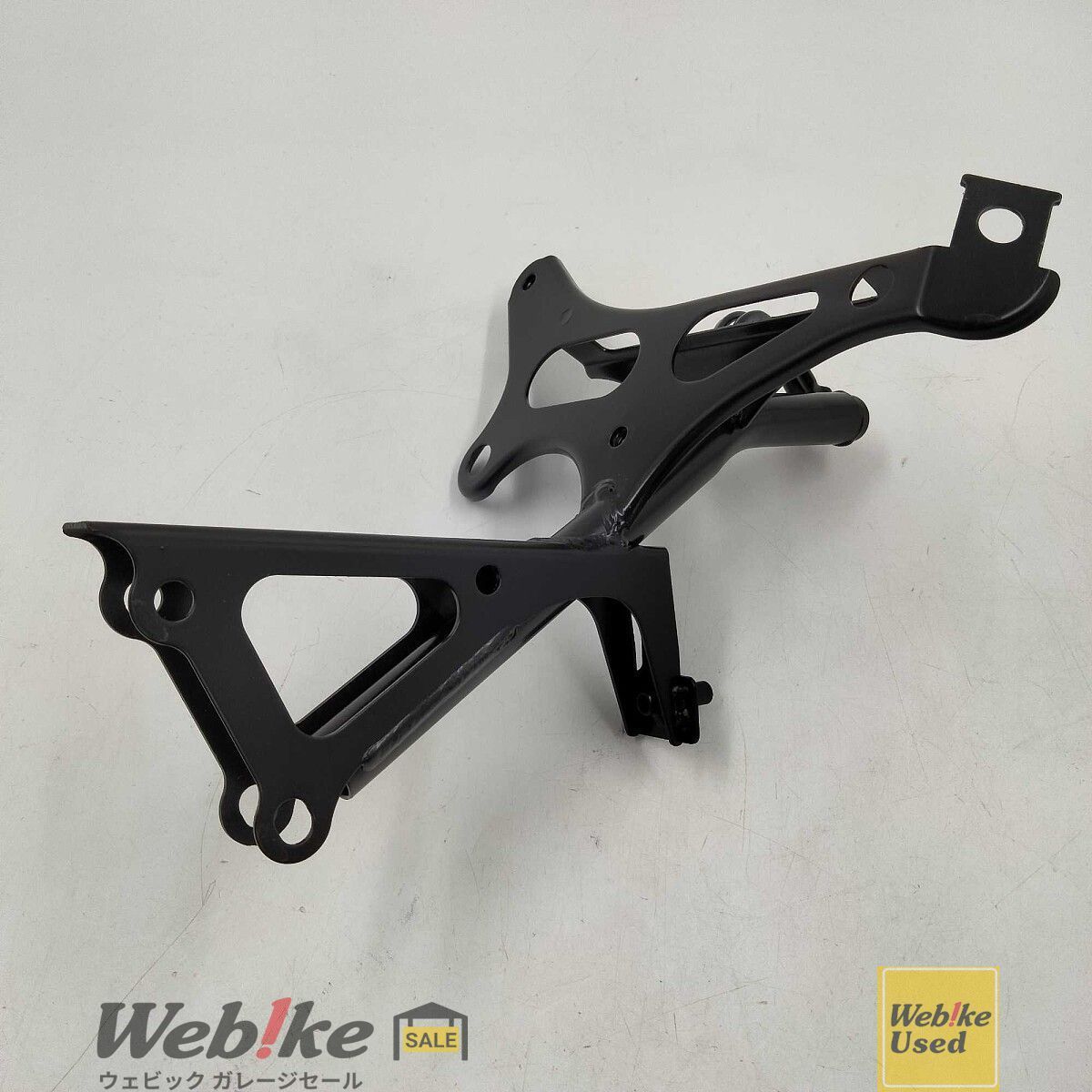 rvf400r アッパーカウル ホンダ純正中古パーツ RVF400R アッパーカウルステー 64501-MR8-900