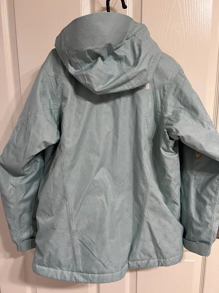 ダウンジャケット