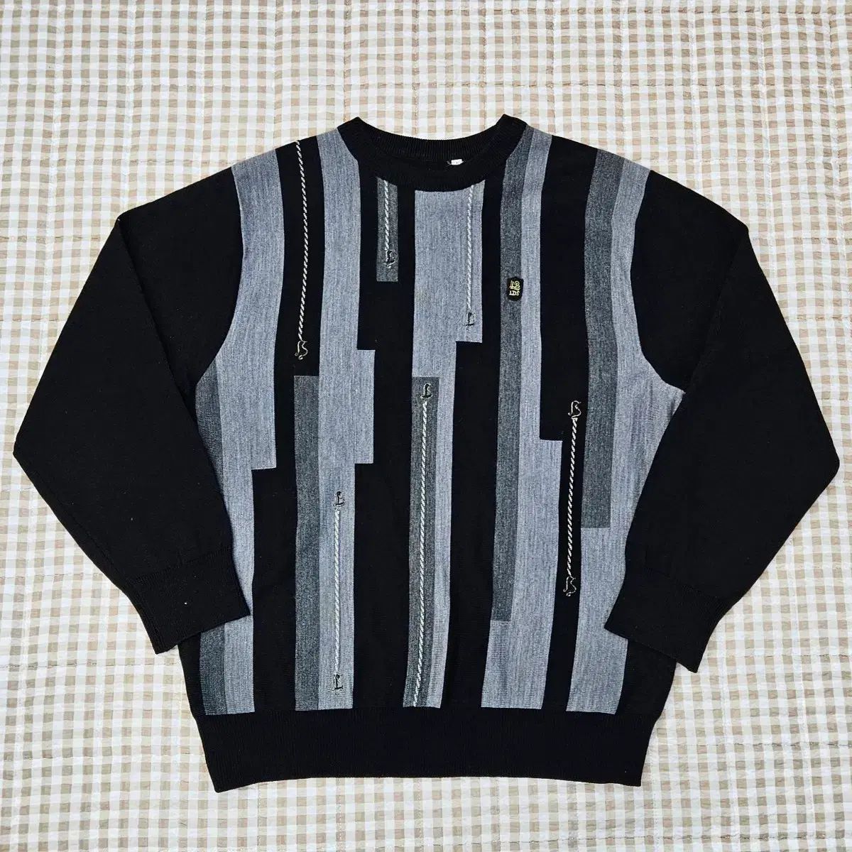 ジャンポールゴルチェのダークグレー ショートコート