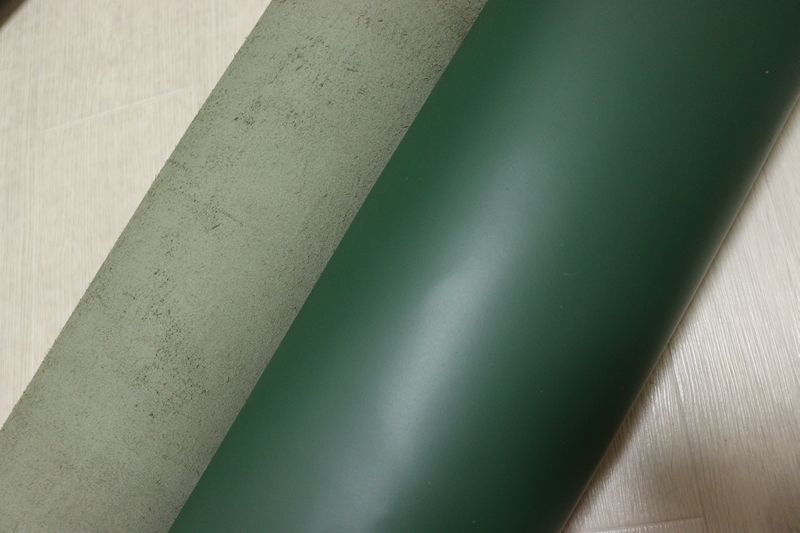 ダークグリーン 250 ds コンビヌメ革 牛革 国産 レザー 顔料仕上げ はぎれ 一枚革 レザークラフト 革 皮 本革 diy 生地 材料