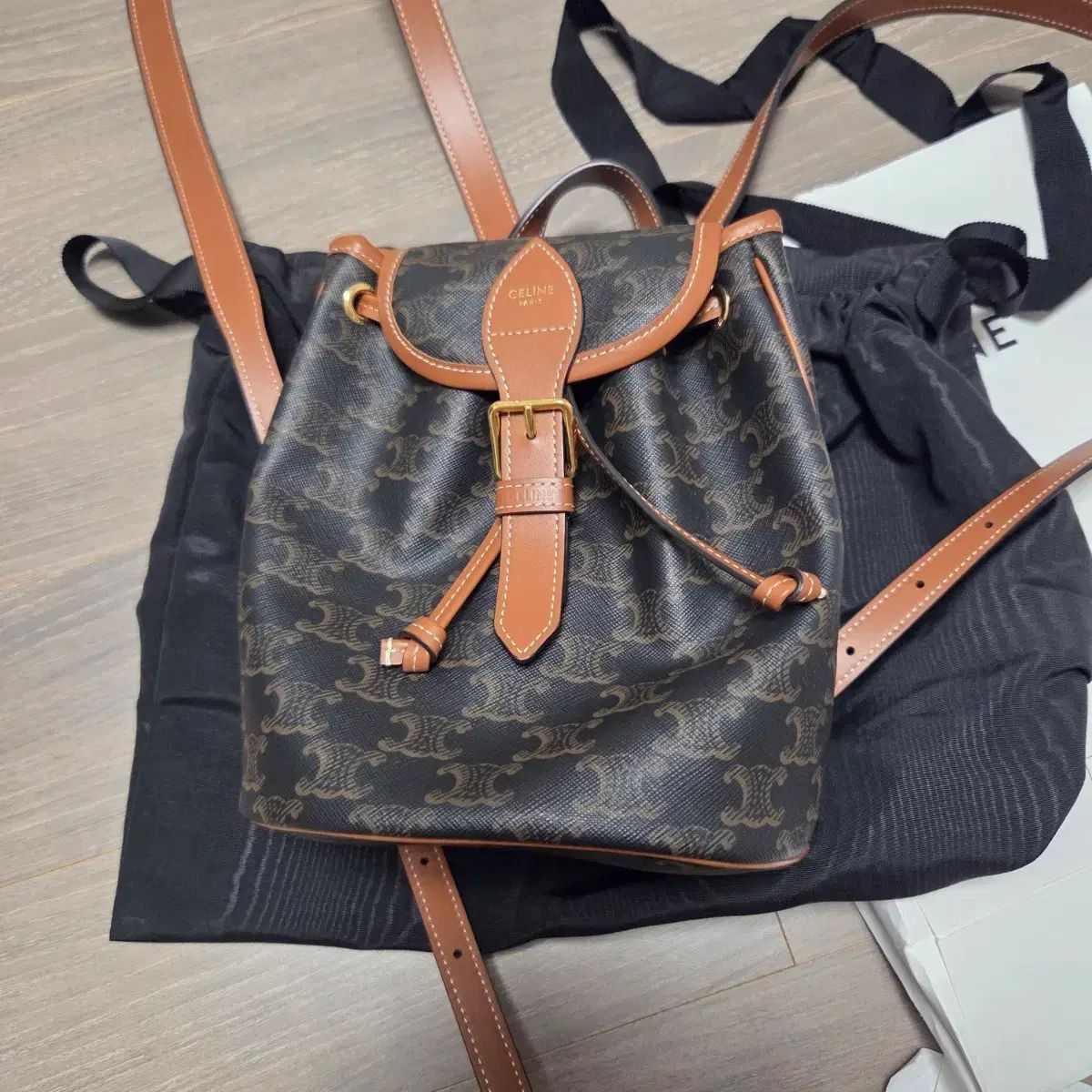 Celine Mini Fullco バックパック 正規品 2回着用 Celine ミニ フールコ バックパック 正規品 日本から直接購入 2回着用