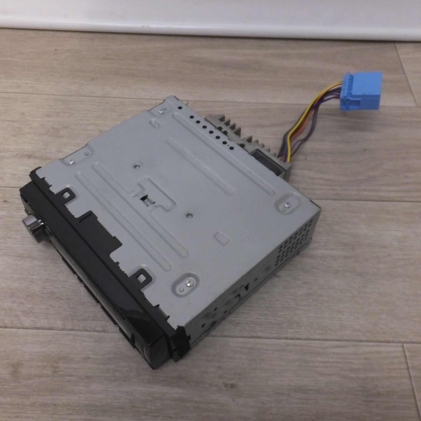 送料無料] ☆パイオニア製 スズキ 純正 カーオーディオ AVメイン