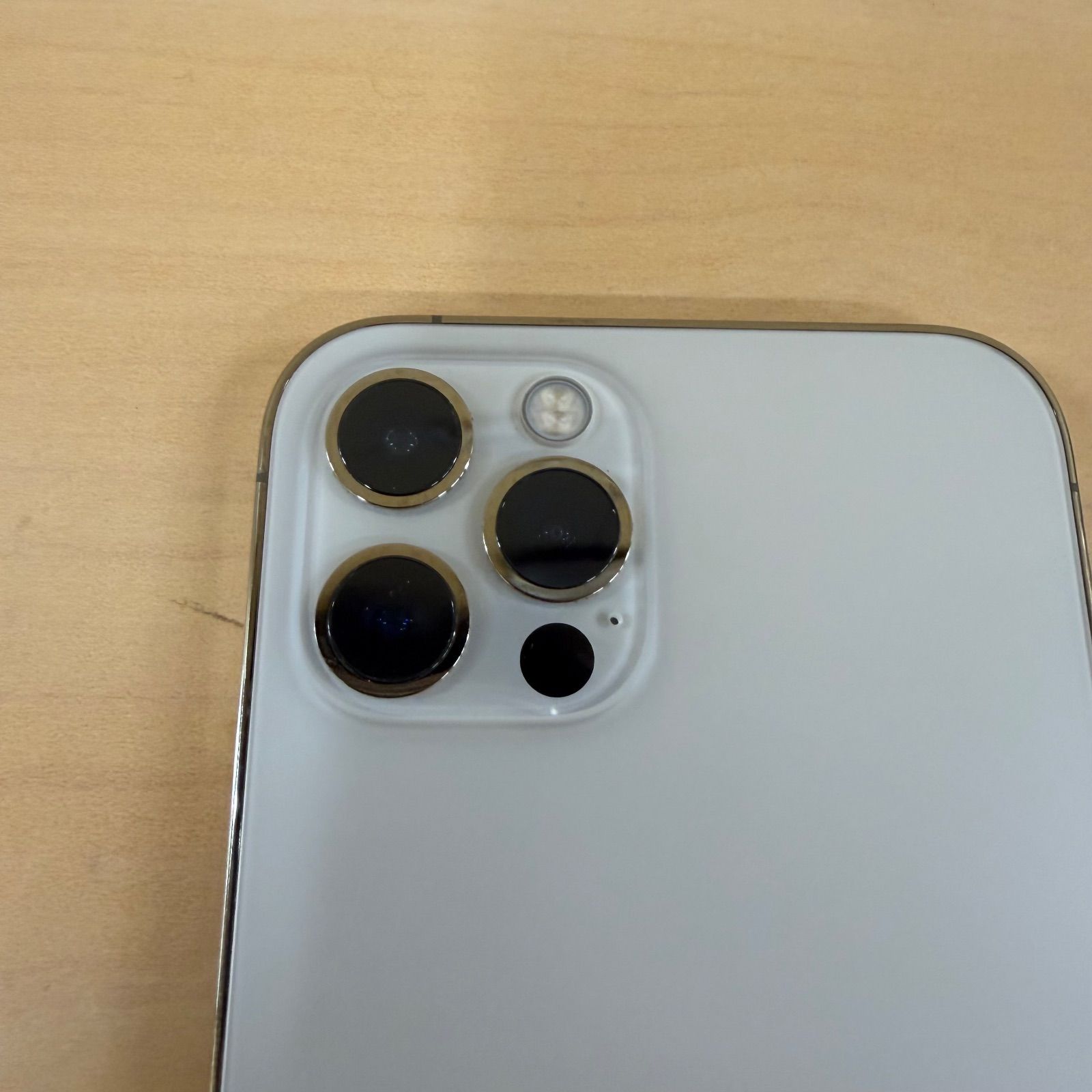 ◎ iPhone 12 Pro 128GB MGM73J/A ゴールド ネットワーク制限〇 SIM