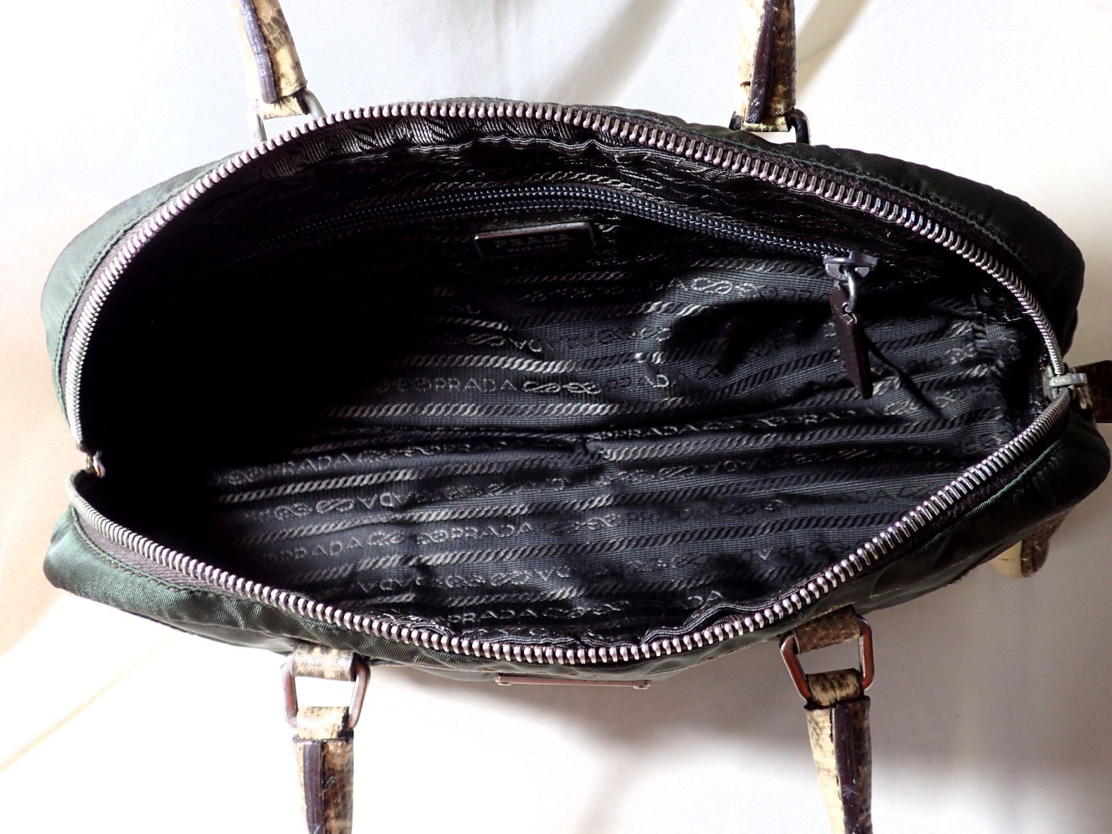 PRADAプラダ ミニボストンバッグ ハンドバッグ 三角プレート ナイロン