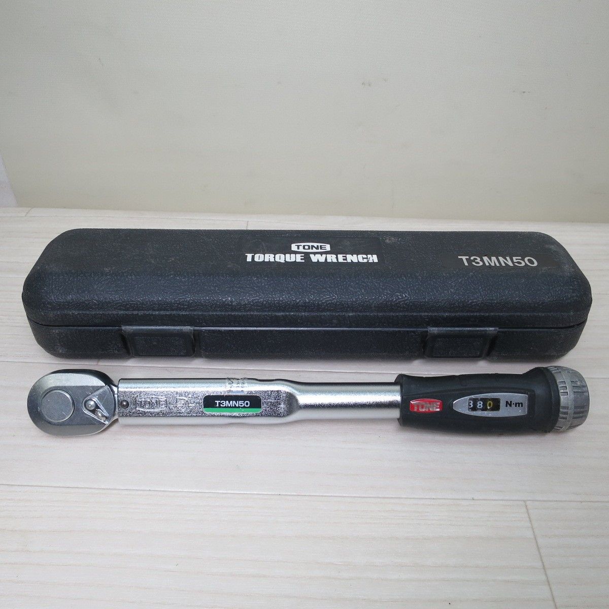 TONE プレセット 形 トルク レンチ T 3 MN 50 差し込み角 9 5 mm 点検 整備 組立 トネ