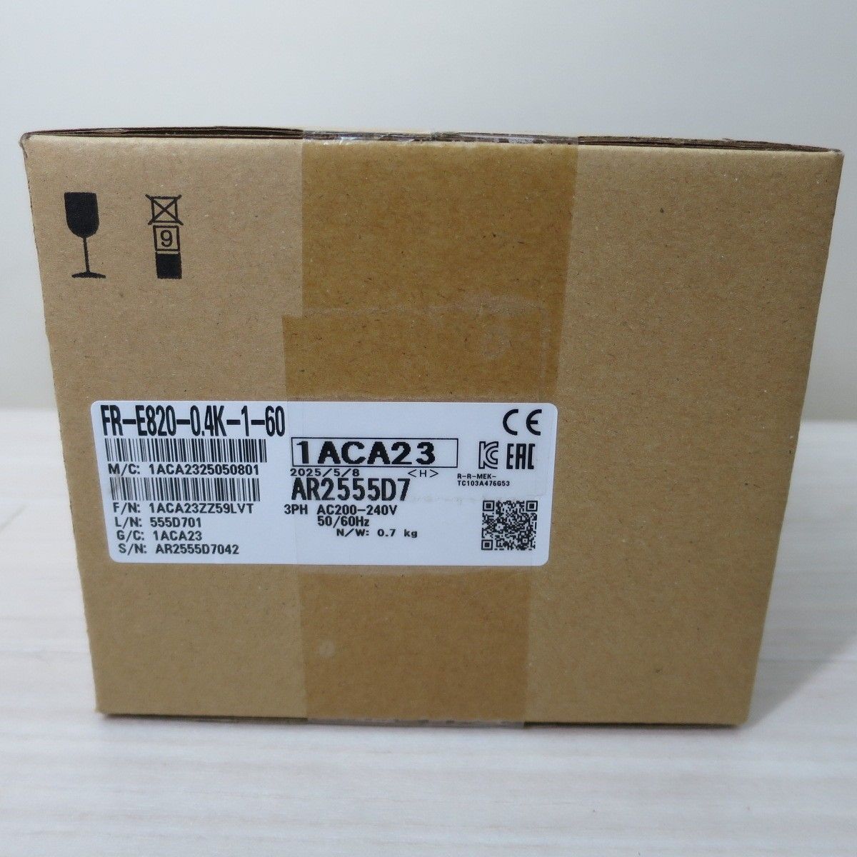  三菱電機 インバーター FR E 820 0 4 K 1 60 三相 200 V MITSUBISHI 電設資材 材料 資材