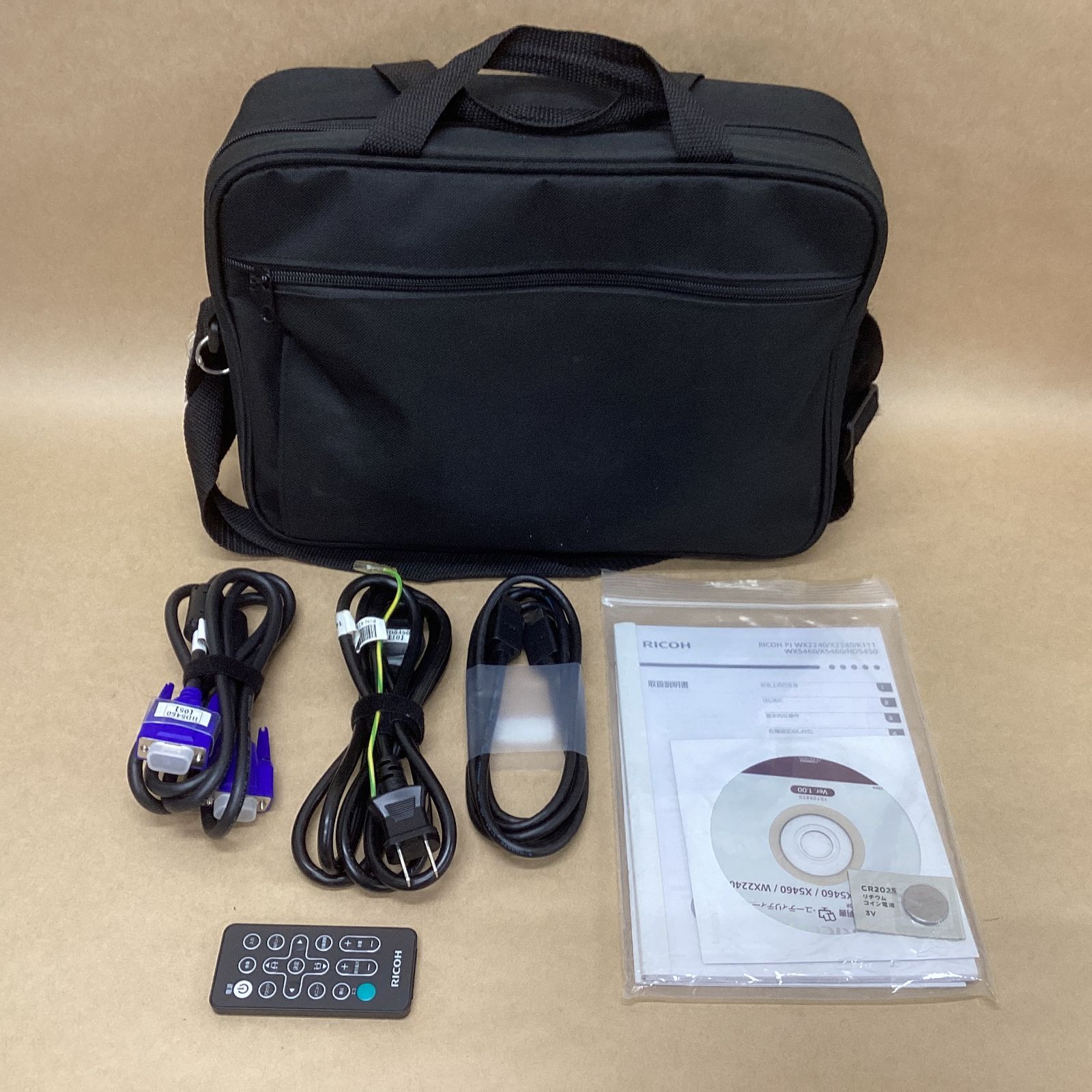  ランプ使用89時間 RICOH DLPプロジェクター PJ HD 5450 3500ルーメン D SUB HDMI リモコン ソフトケース ソフト マニュアル プロジェクター本体 プロジェクター