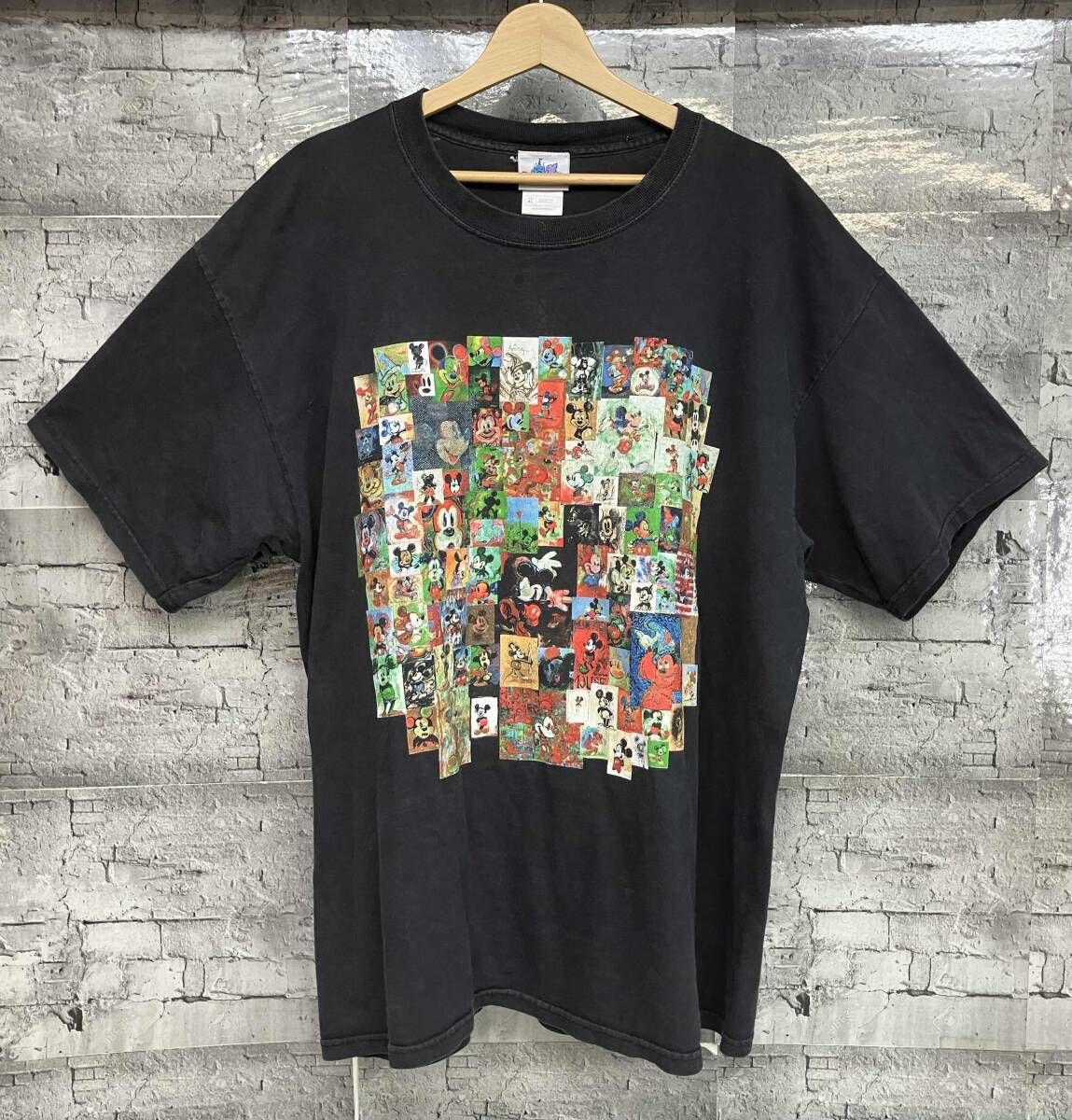 Disney ディズニー one hundred mickeys ミッキー Eric Robison エリックロビンソン 半袖Tシャツ サイズXL ブラック