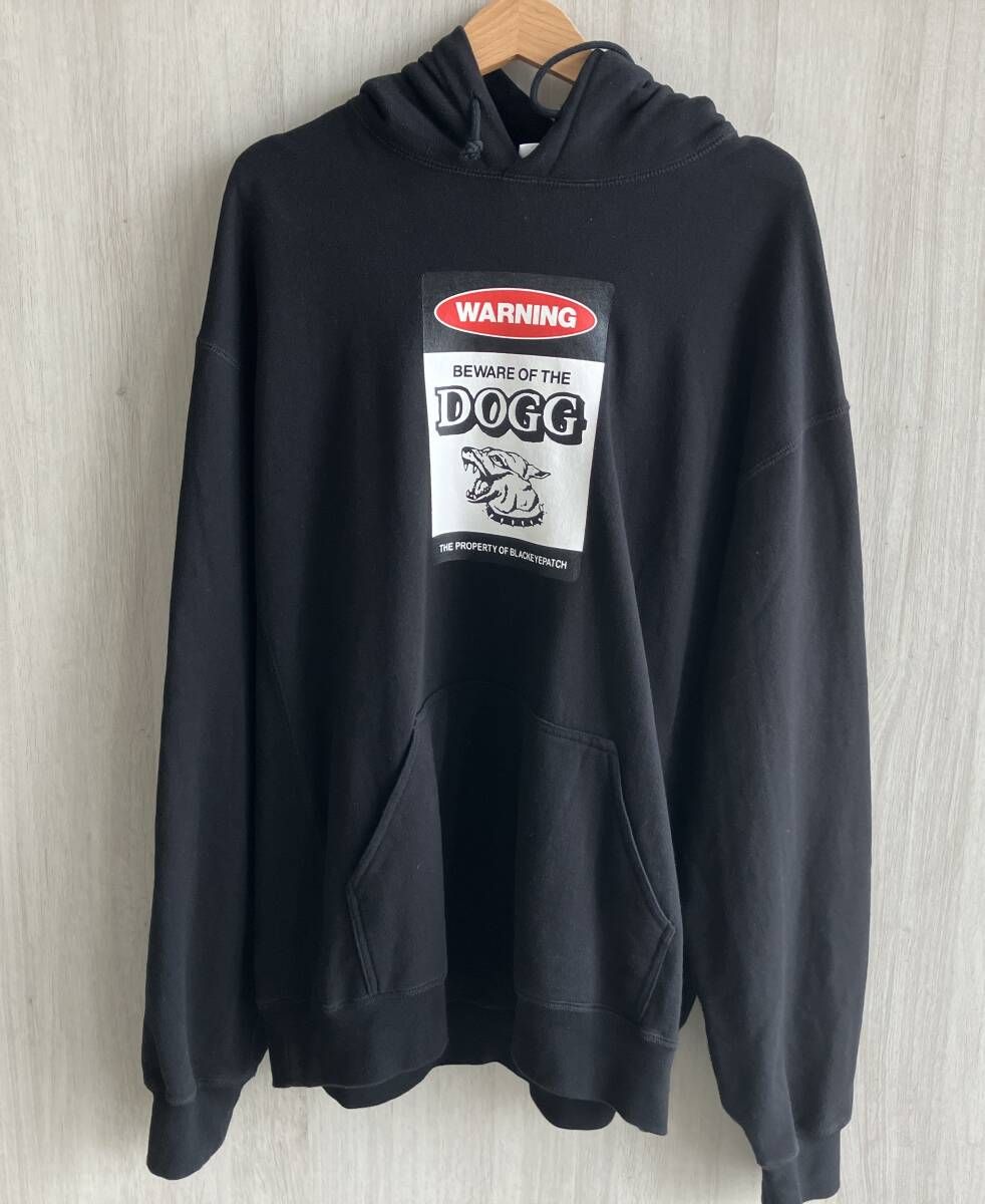 THE BLACK EYE PATCH DOGG パーカー ブラック