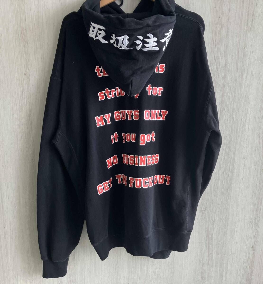 THE BLACK EYE PATCH DOGG パーカー ブラック