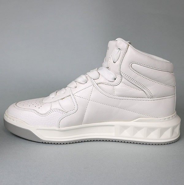 VALENTINO GARAVANI / ハイカットスニーカー/41/WHT VALENTINO 銀座店 ヴァレンティノ スタッズ ハイカット スニーカー
