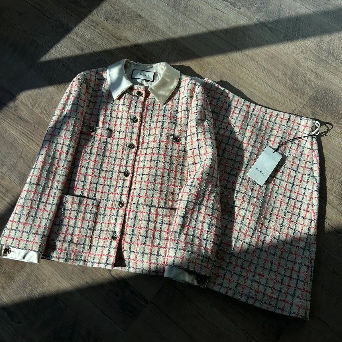 グッチ サテン ツイード セットアップ