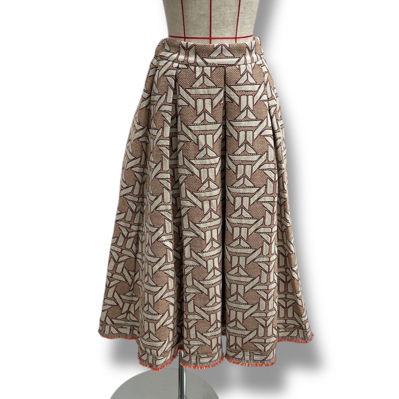 Sov. ソブ ジャガードフリンジボリュームスカート ロングスカート ジャガード フリンジ タック グラフィック柄 ボリューム マルチ サイズ36 レディース 秋 冬 ゴーゴー古着 22 No.1309