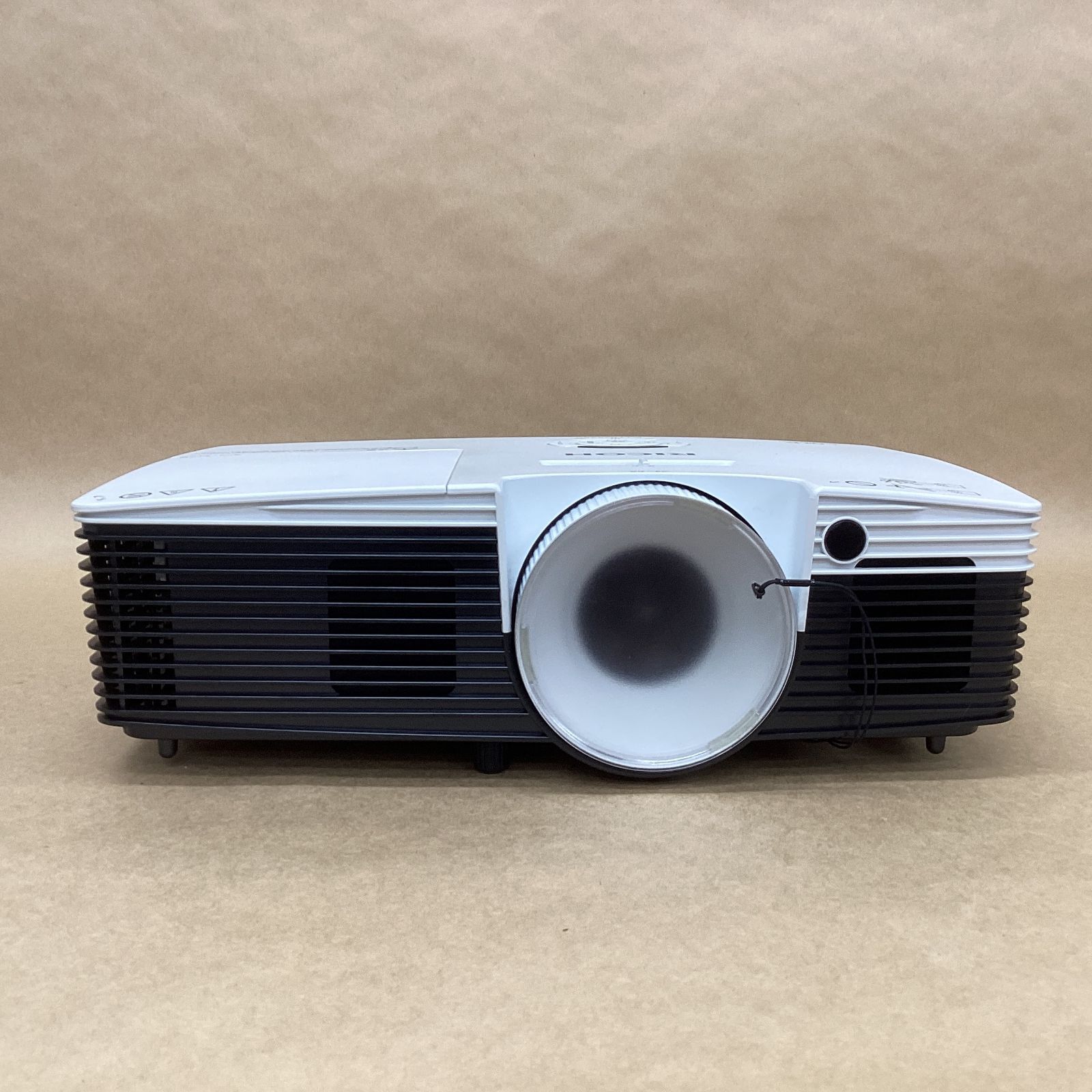 ランプ使用202時間 RICOH DLPプロジェクター PJ HD 5450 3500ルーメン D SUB HDMIケーブル リモコン ソフトケース ソフト マニュアル