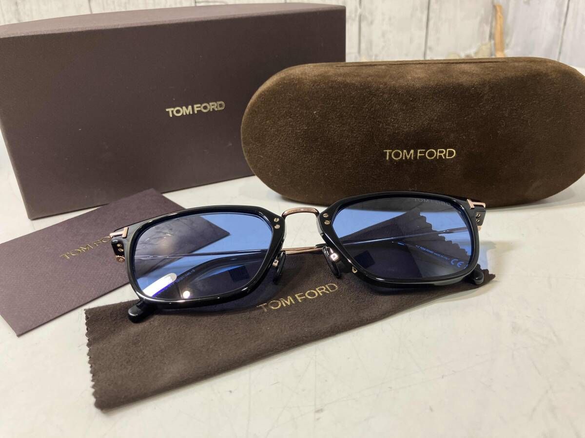TOM FORD トムフォード サングラス UVカット FT 1042-D スクエア アイウエア ケース付