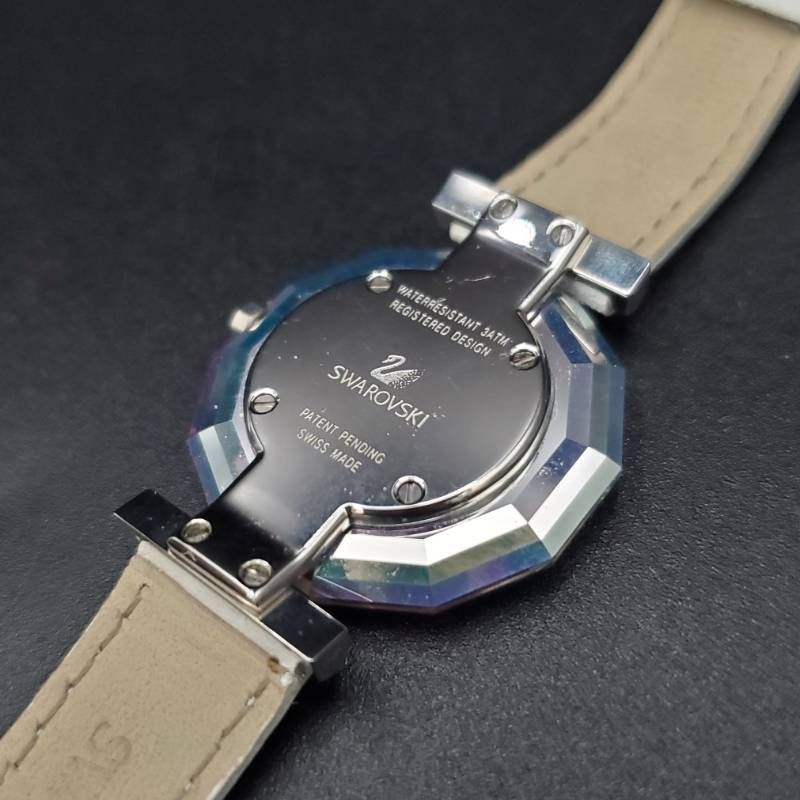 SWAROVSKI スワロフスキー 腕時計 クリスタルフェイス クォーツ 未稼働